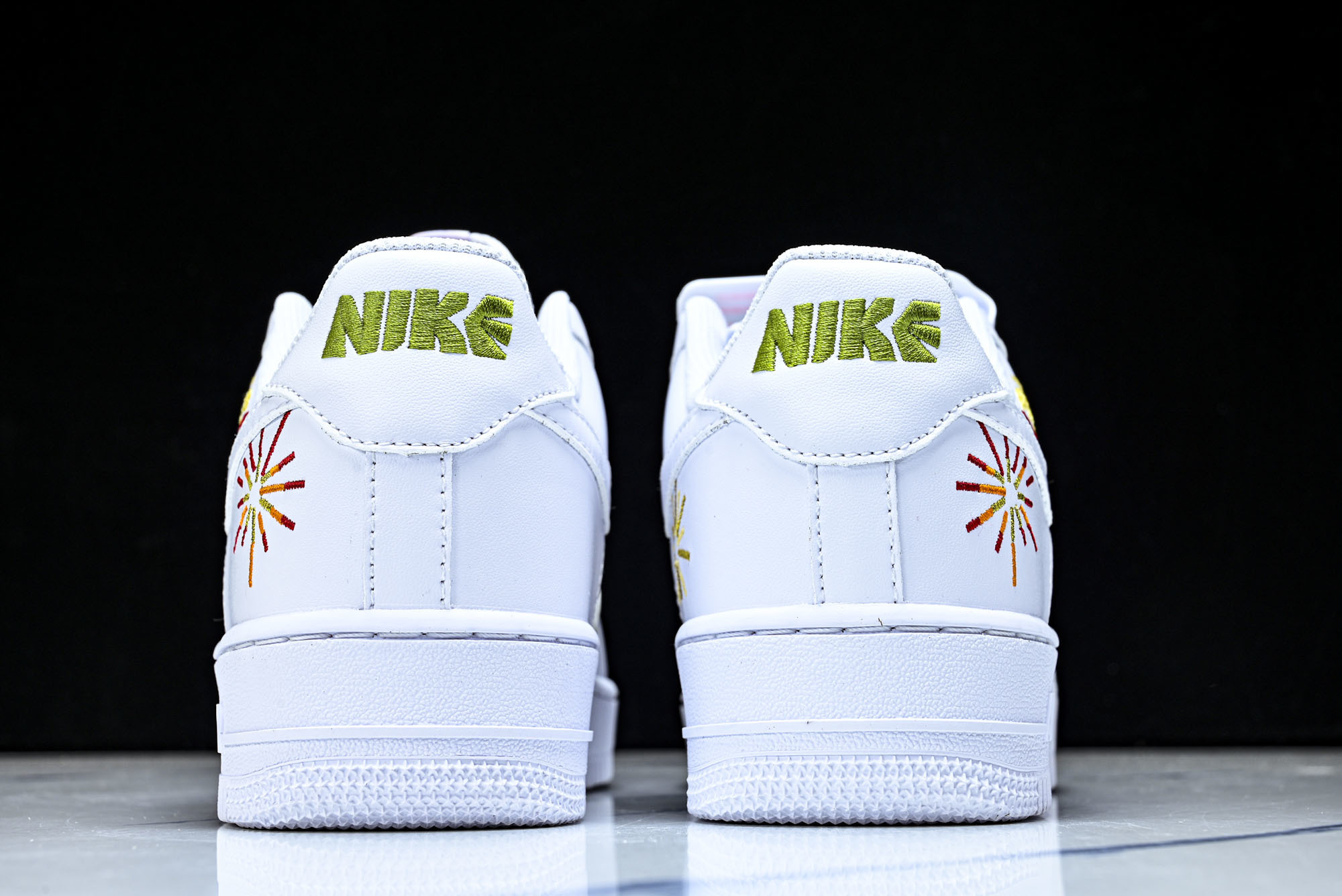 Nike Air Force 1'07 Low 马年限定 空军一号低帮休闲板鞋 IQ1133-11136