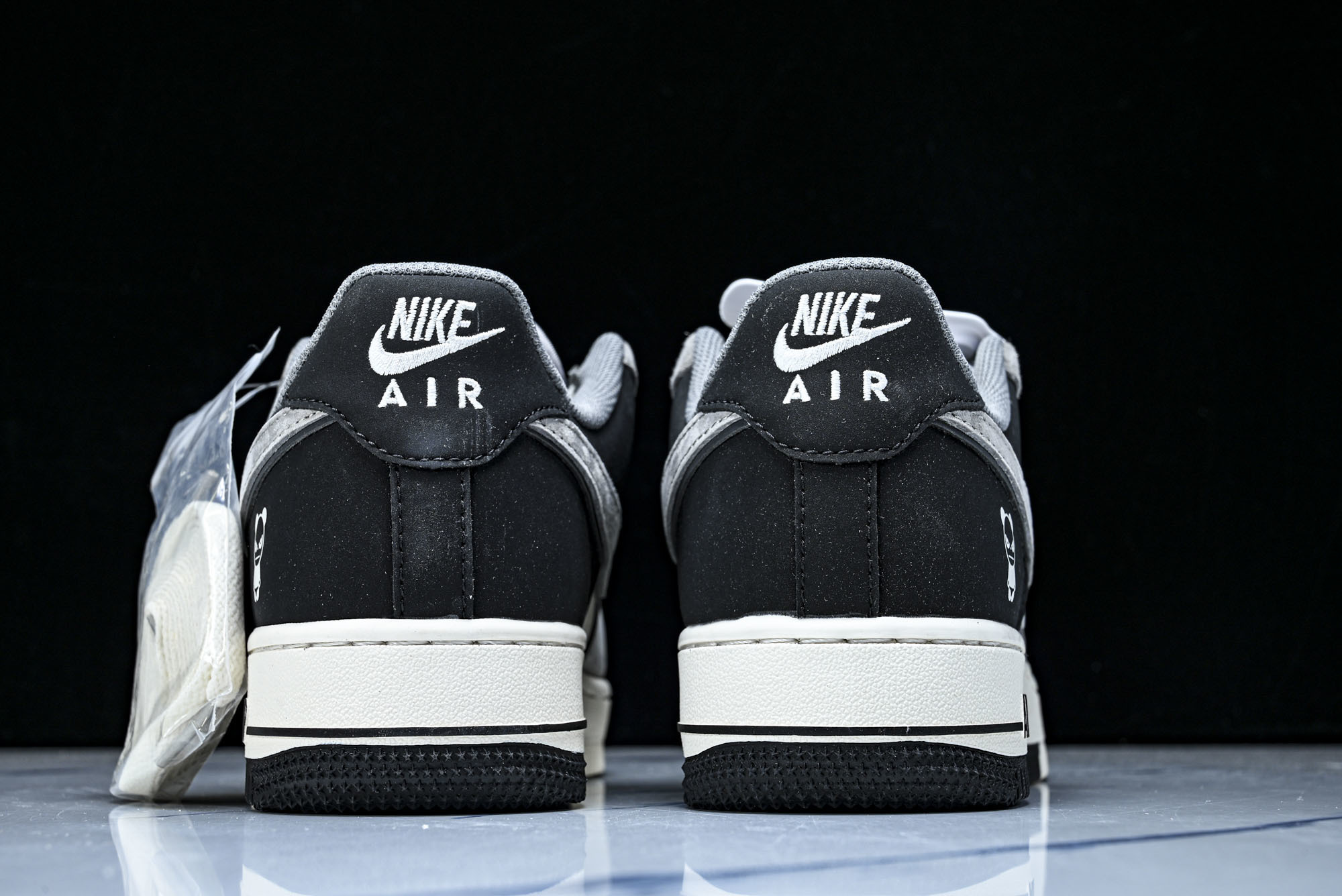 Nike Air Force 1'07 Low 暴力熊联名 黑灰拼接 空军一号低帮休闲板鞋 XD9314