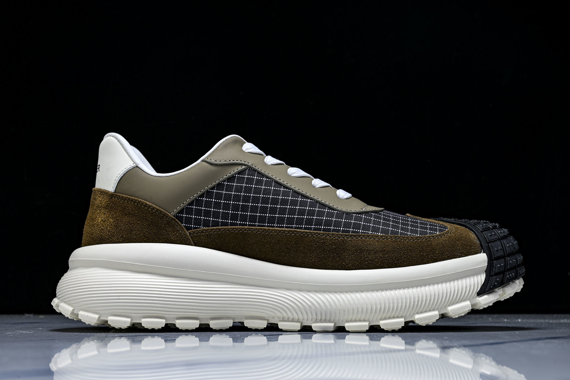 (PT.顶级版)Moncler盟可睐 春夏新品Trailgrip GTX男士运动鞋定制款，3-7天优先出