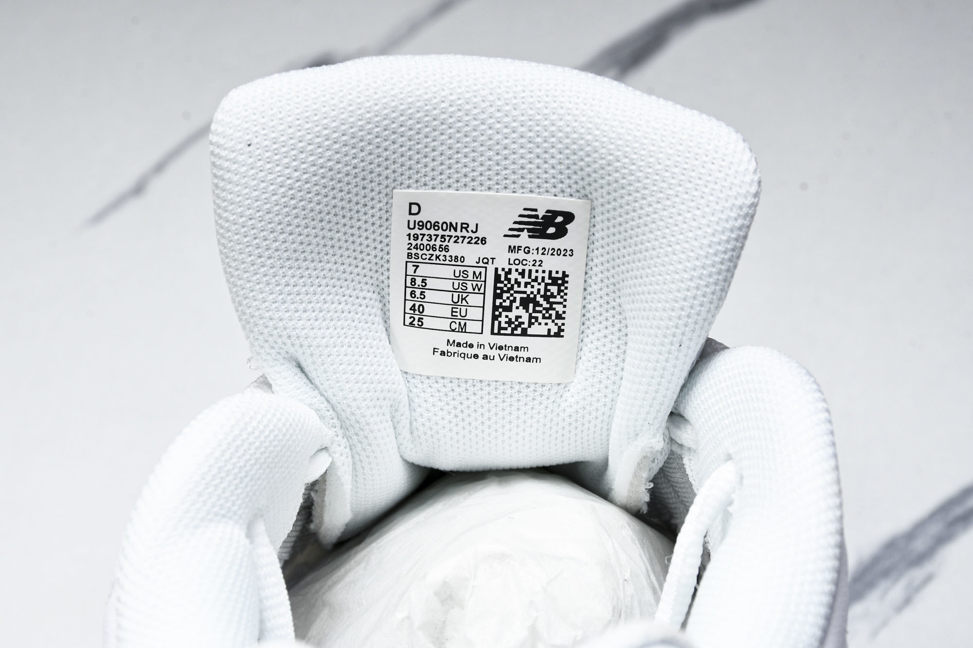 Joe Freshgoods x New Balance NB9060 复古休闲运动慢跑鞋 全白色 U9