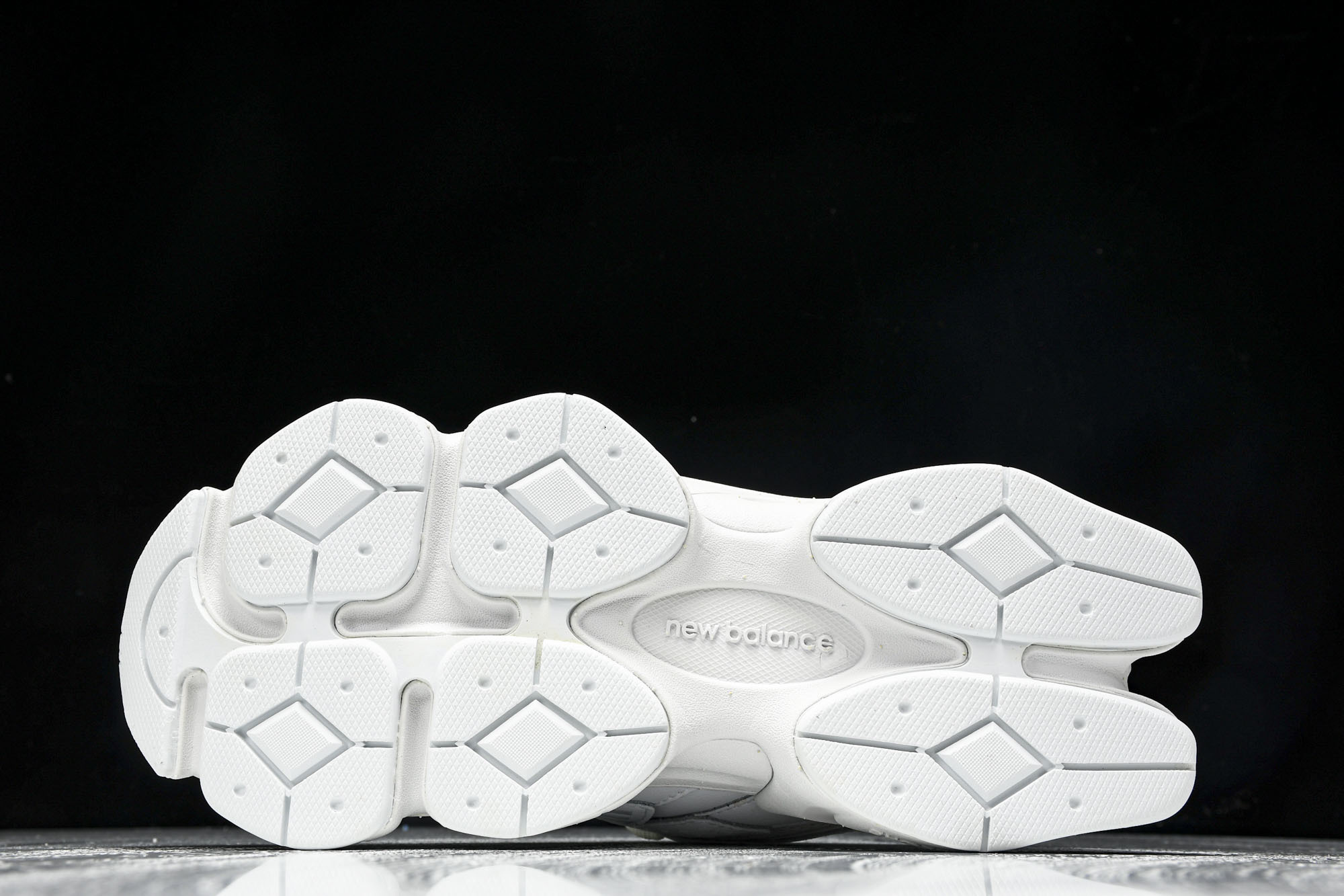 Joe Freshgoods x New Balance NB9060 复古休闲运动慢跑鞋 全白色 U9