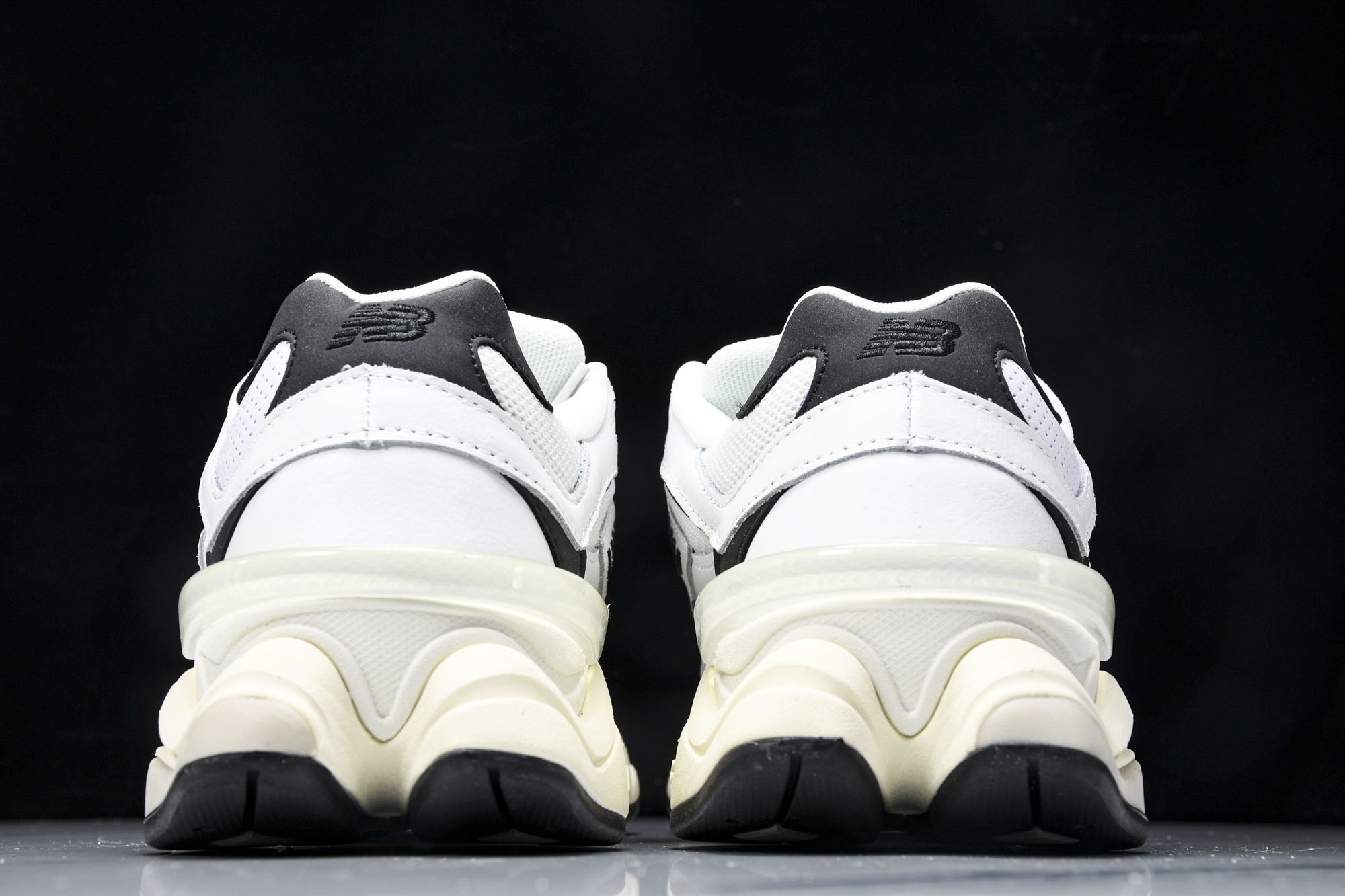 Joe Freshgoods x New Balance NB9060 复古休闲运动慢跑鞋 白黑色 U9