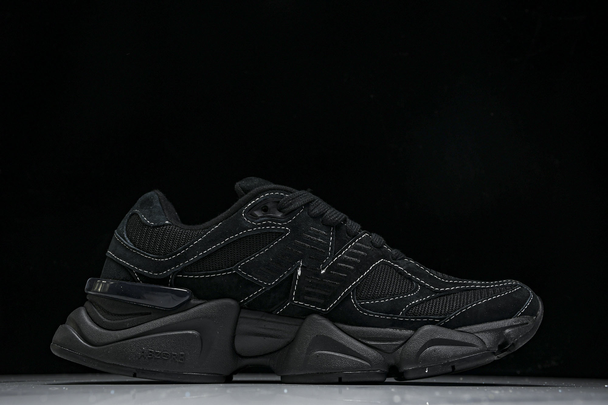 Joe Freshgoods x New Balance NB9060 复古休闲运动慢跑鞋 黑白线色 U