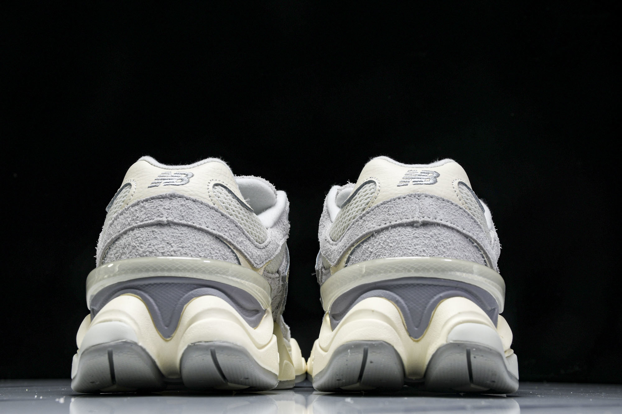 Joe Freshgoods x New Balance NB9060 复古休闲运动慢跑鞋 白灰白色 U