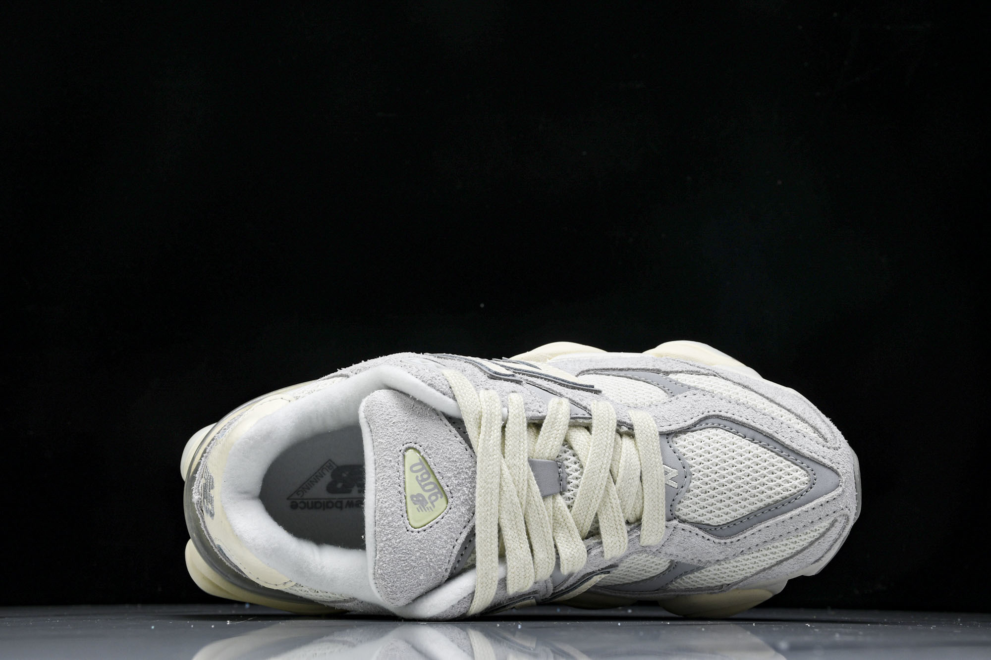 Joe Freshgoods x New Balance NB9060 复古休闲运动慢跑鞋 白灰白色 U