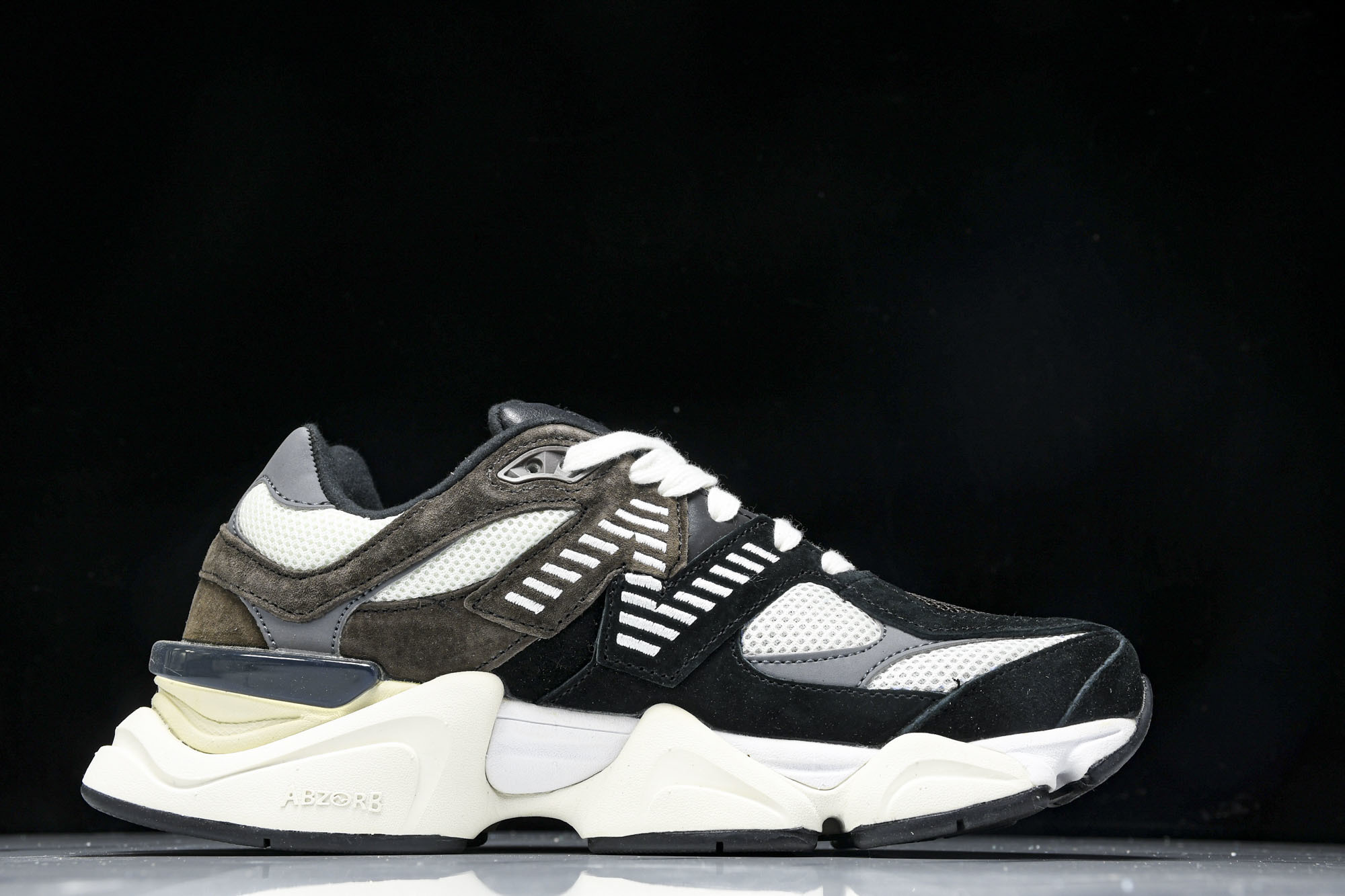 Joe Freshgoods x New Balance NB9060 复古休闲运动慢跑鞋 黑咖啡色 U