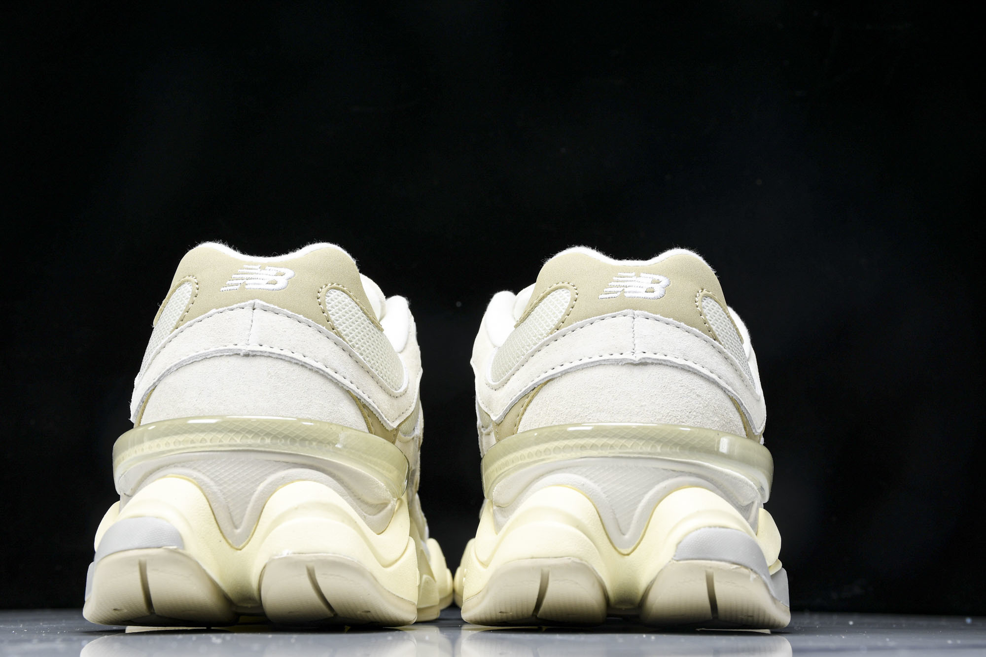 Joe Freshgoods x New Balance NB9060 复古休闲运动慢跑鞋 米色 U90