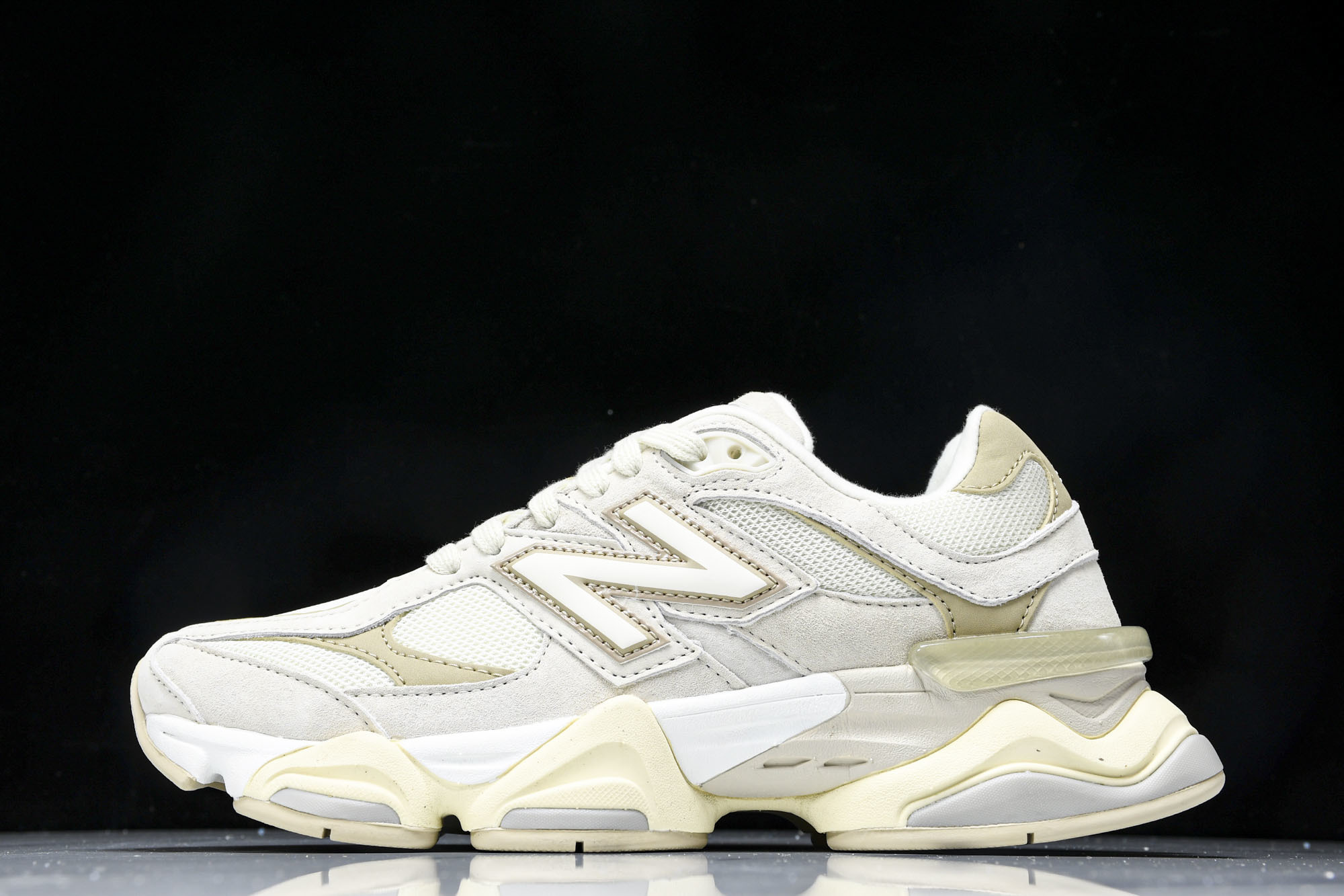 Joe Freshgoods x New Balance NB9060 复古休闲运动慢跑鞋 米色 U90