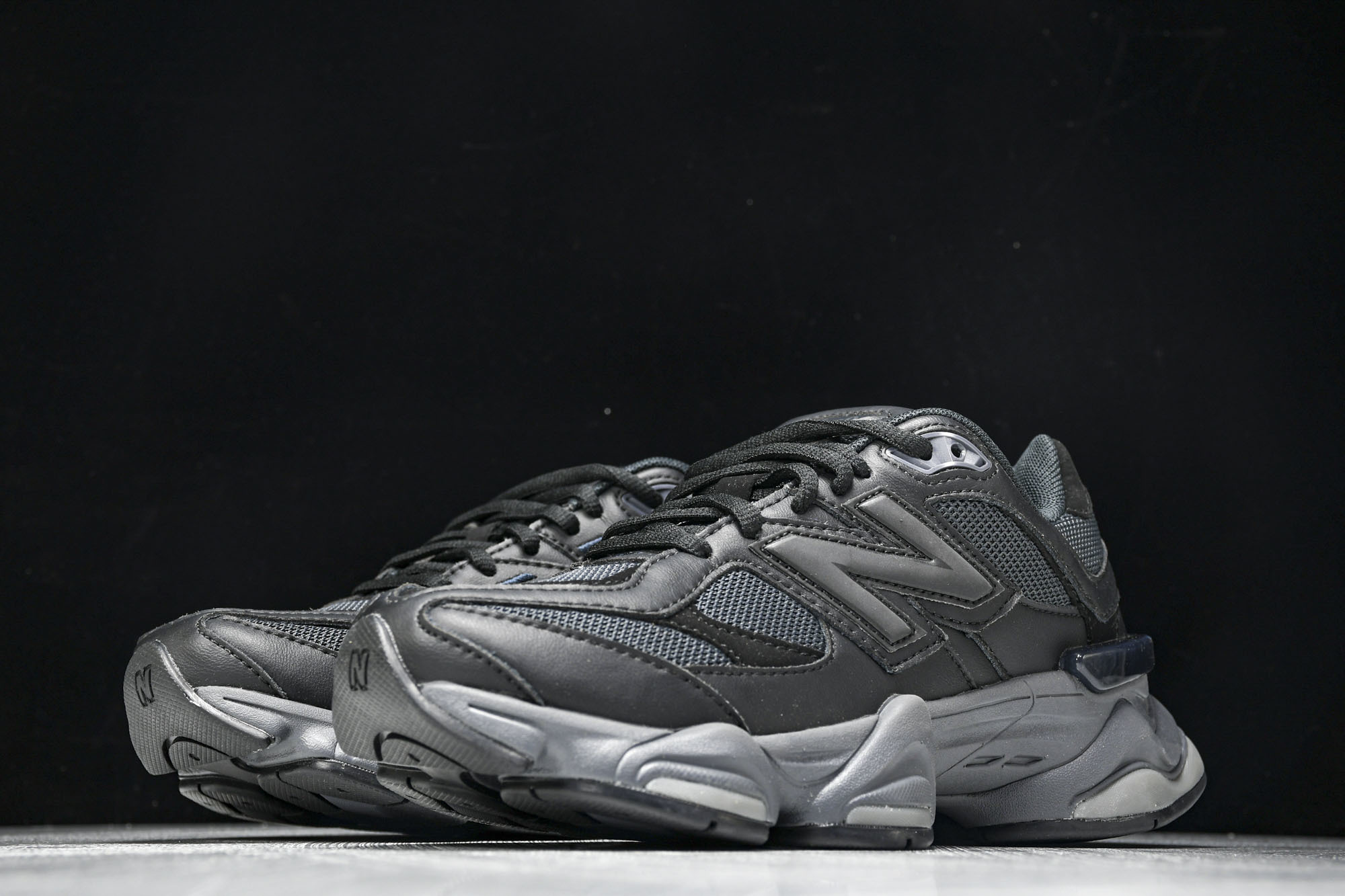 Joe Freshgoods x New Balance NB9060 复古休闲运动慢跑鞋 碳黑色 U9