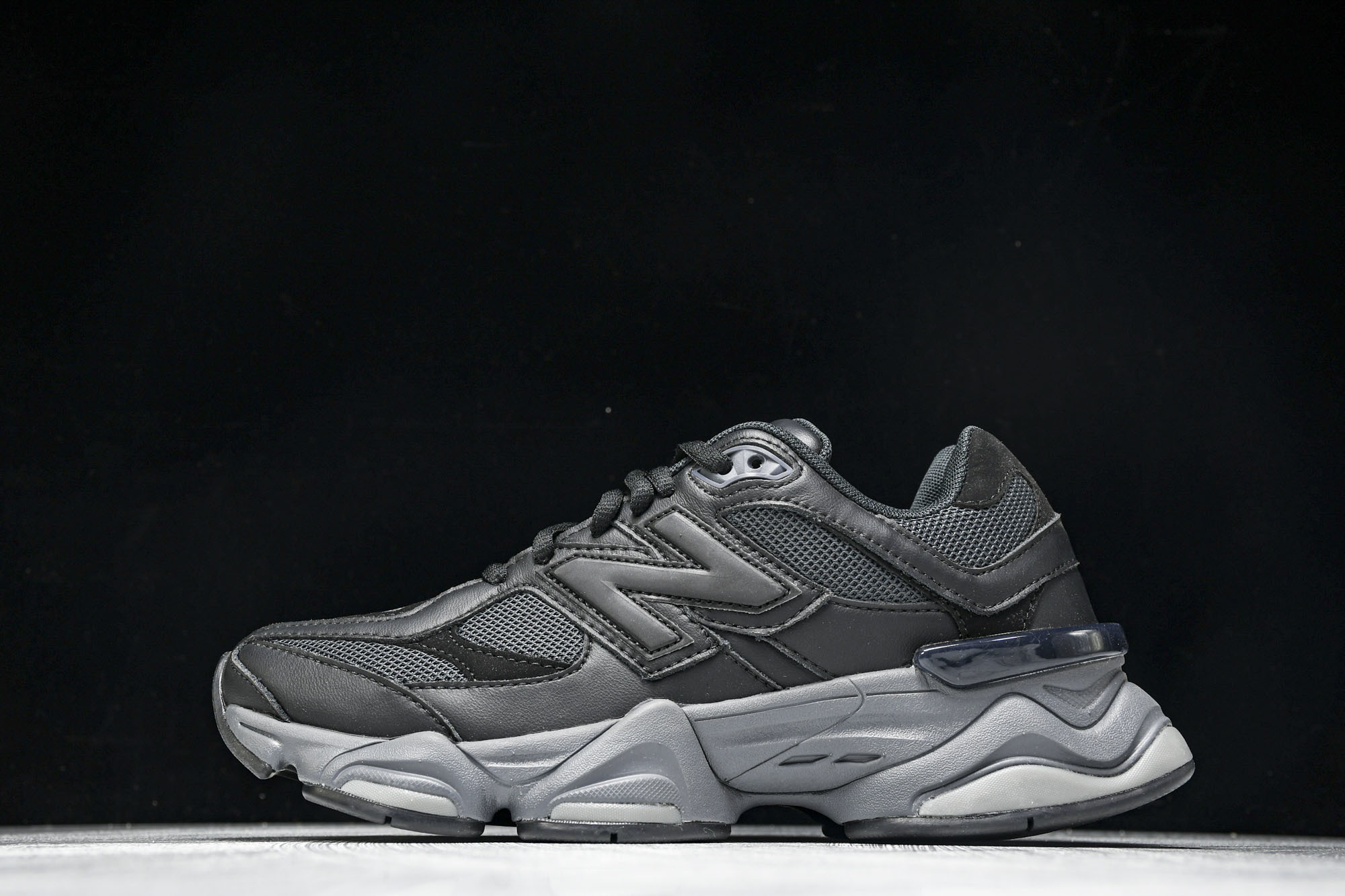 Joe Freshgoods x New Balance NB9060 复古休闲运动慢跑鞋 碳黑色 U9