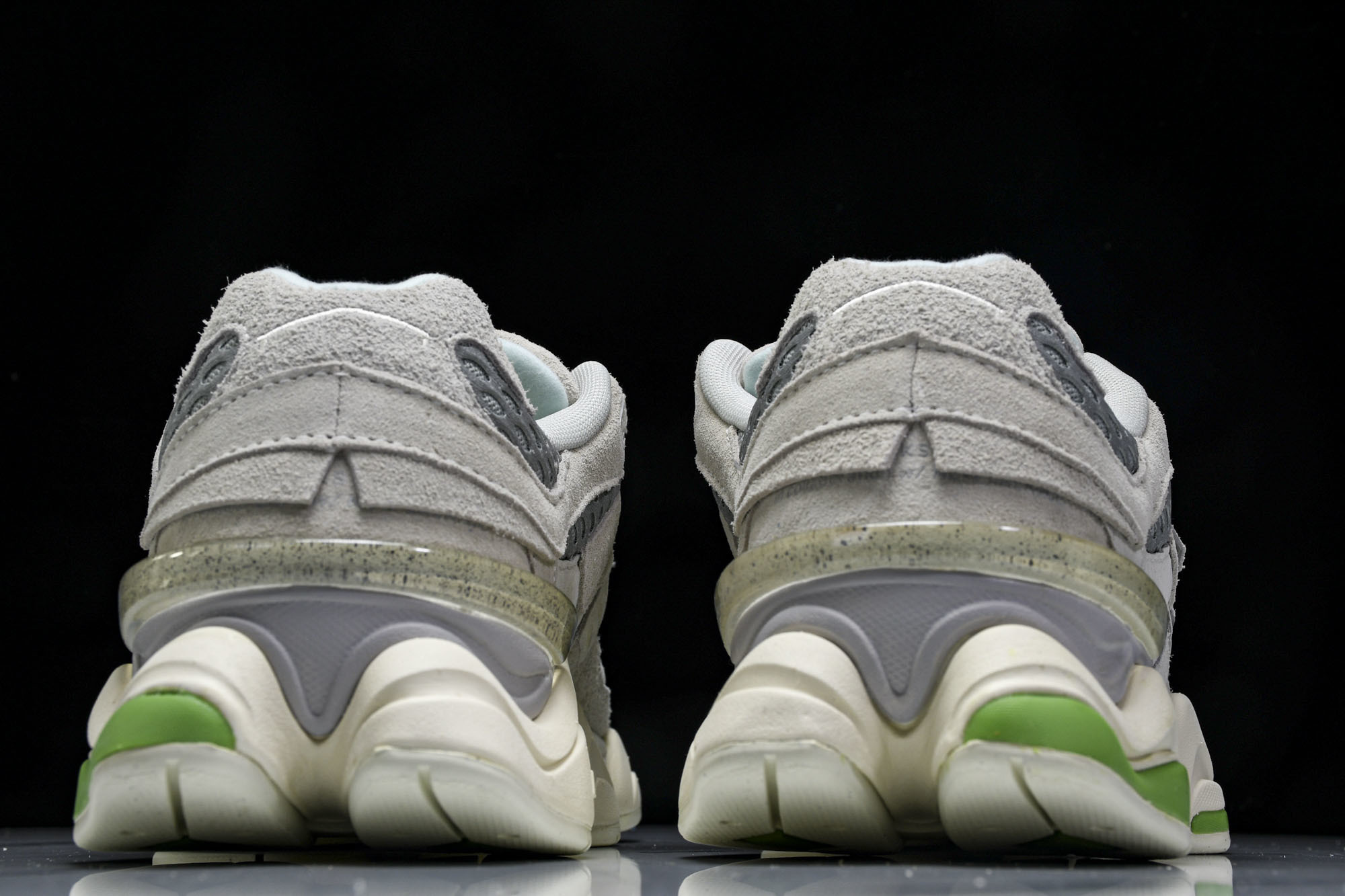 Joe Freshgoods x New Balance NB9060 复古休闲运动慢跑鞋 米绿色 U9