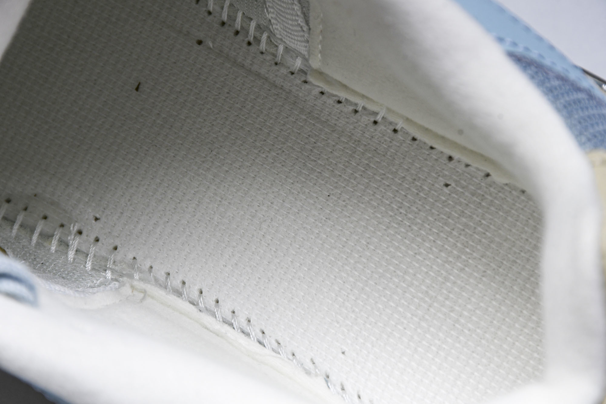 Joe Freshgoods x New Balance NB9060 复古休闲运动慢跑鞋 蓝色 U90