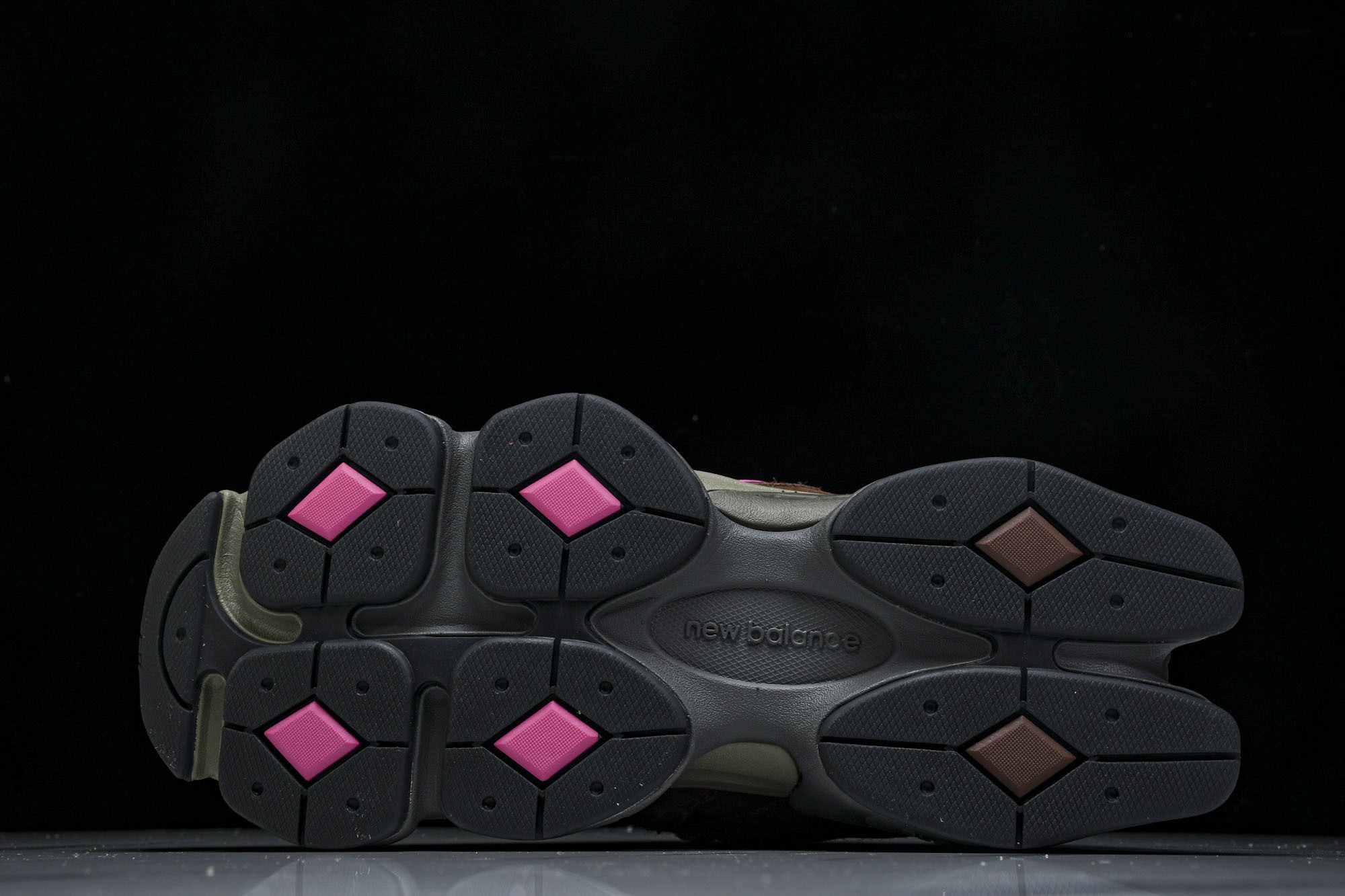 Joe Freshgoods x New Balance NB9060 复古休闲运动慢跑鞋 酒红色 U9