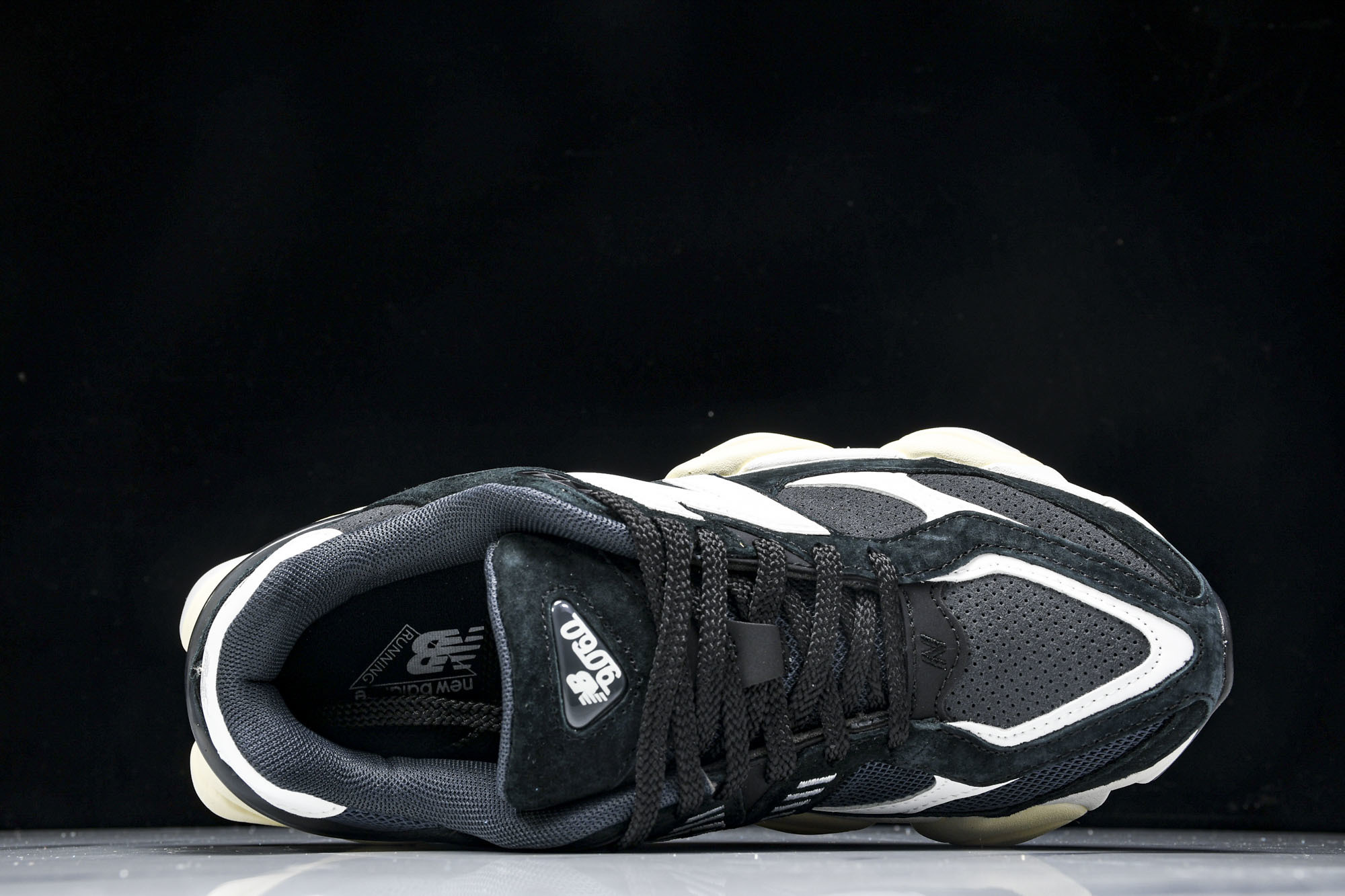 Joe Freshgoods x New Balance NB9060 复古休闲运动慢跑鞋 黑白色 U9