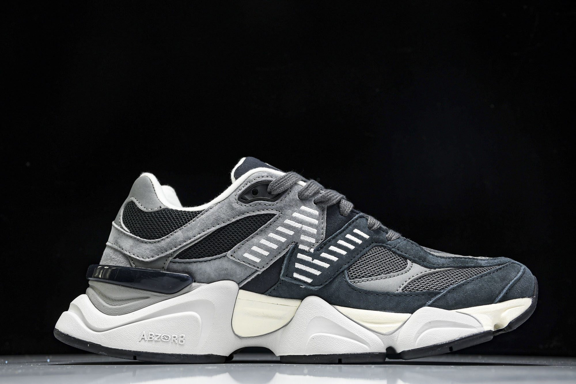 Joe Freshgoods x New Balance NB9060 复古休闲运动慢跑鞋 黑灰色 U9