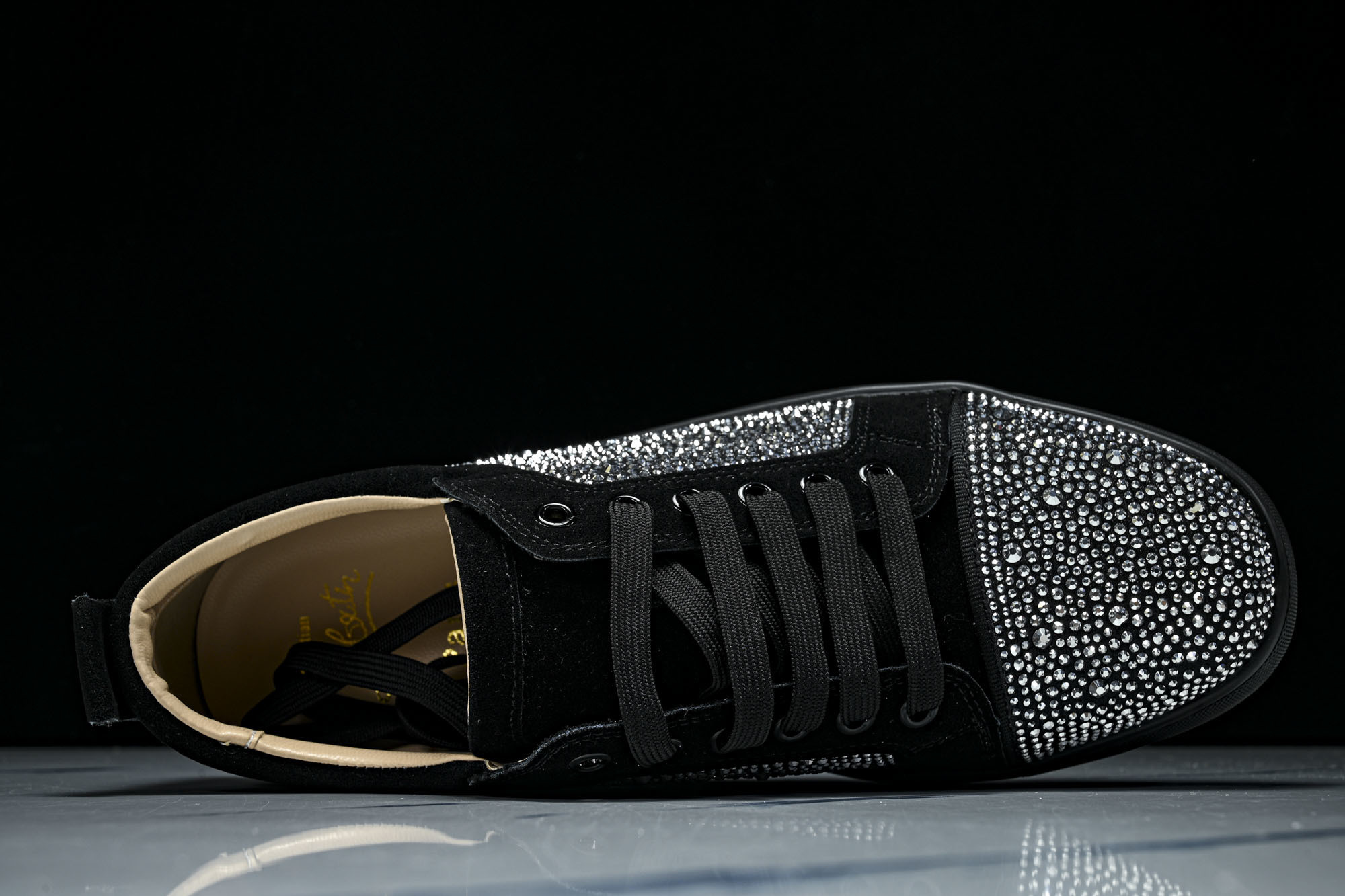 Christian Louboutin 2026新款CL男鞋低帮红底鞋水钻系带运动休闲板鞋莞产版 本法国