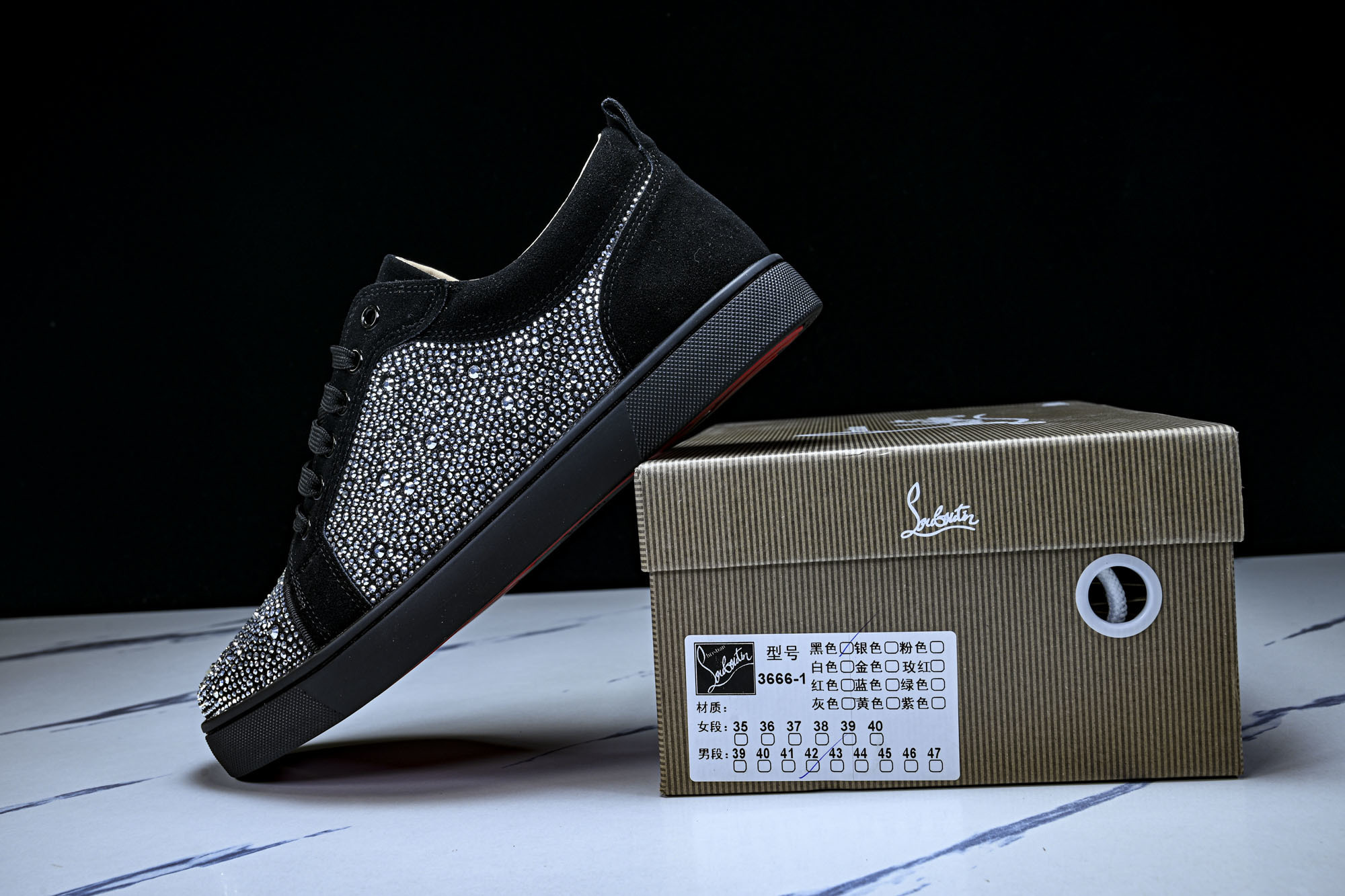 Christian Louboutin 2026新款CL男鞋低帮红底鞋水钻系带运动休闲板鞋莞产版 本法国