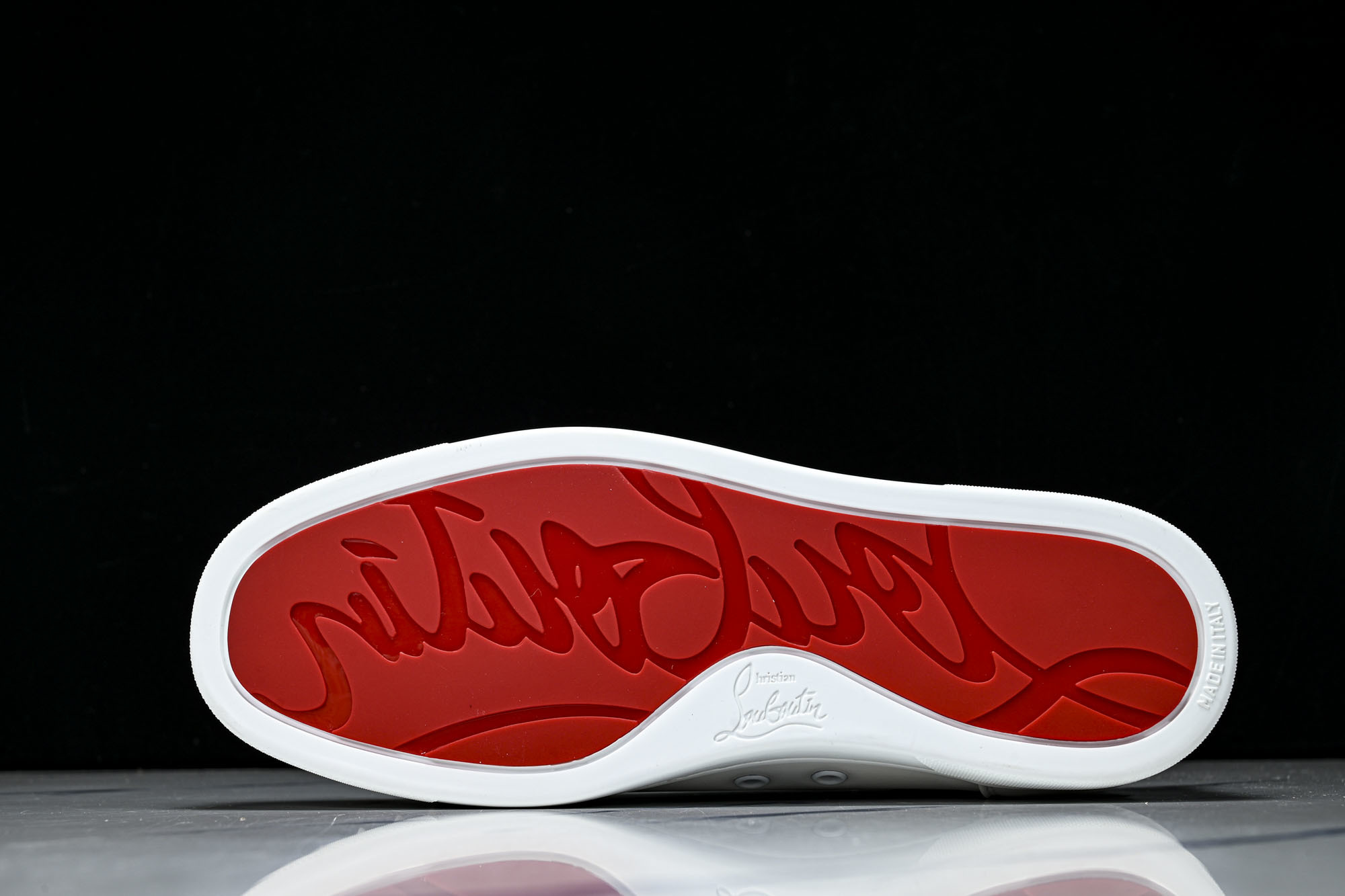 Christian Louboutin 2026新款CL男鞋低帮红底鞋水钻系带运动休闲板鞋莞产版 本法国