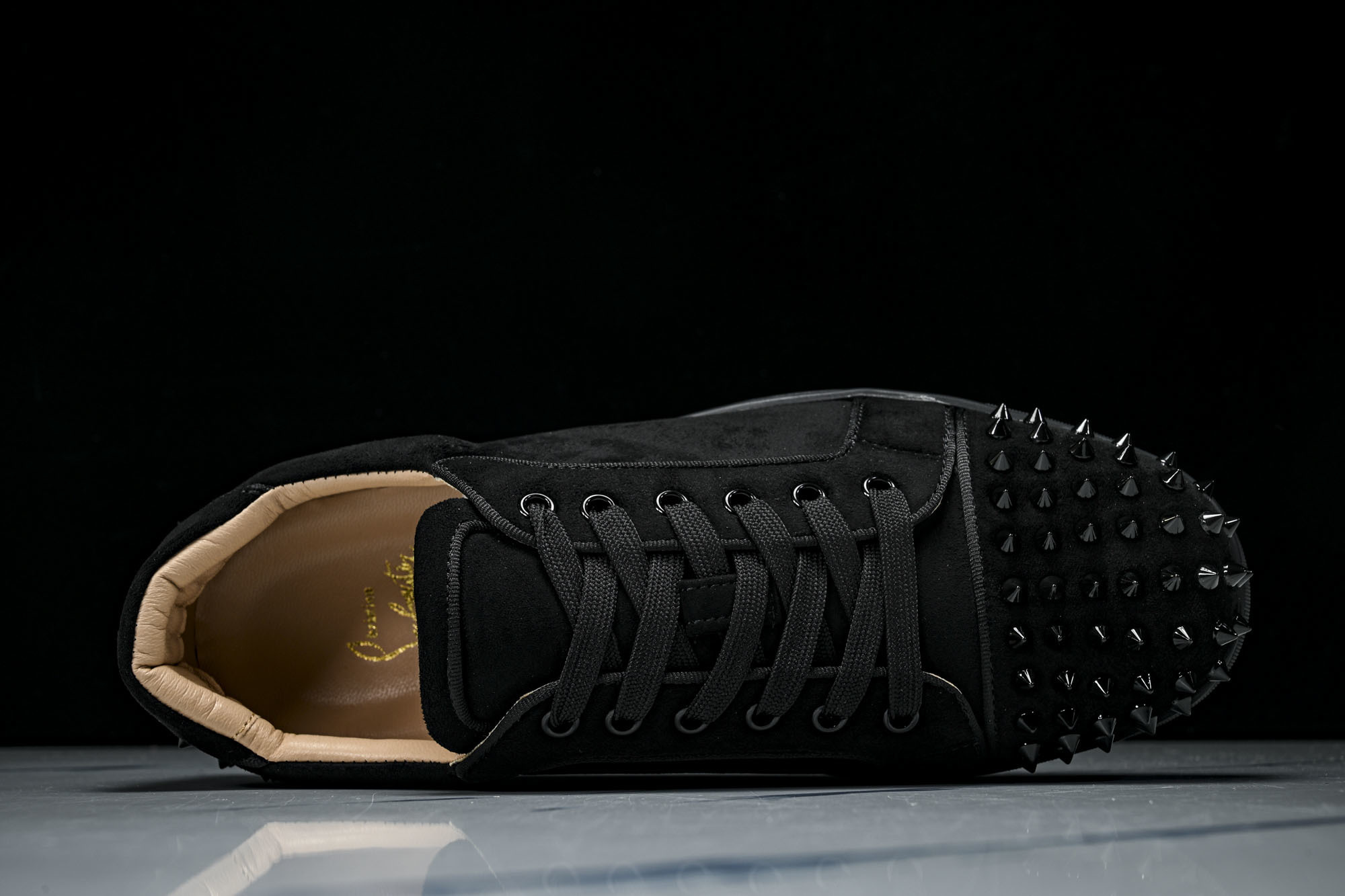 Christian Louboutin 2026新款CL男鞋低帮红底鞋水钻系带运动休闲板鞋莞产版 本法国