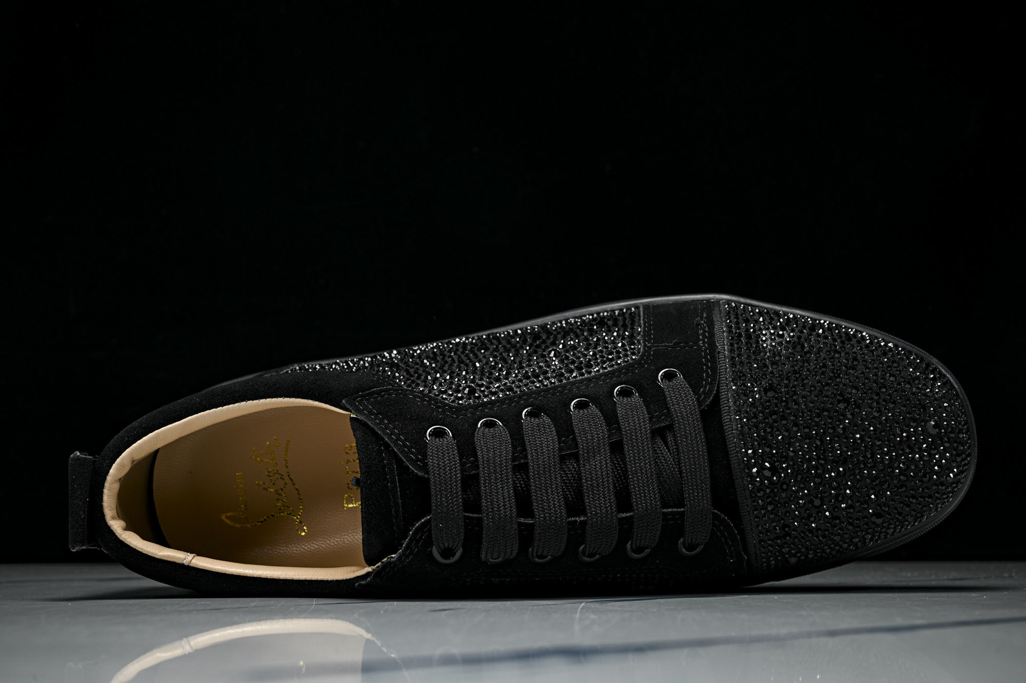 Christian Louboutin 2026新款CL男鞋低帮红底鞋水钻系带运动休闲板鞋莞产版 本法国