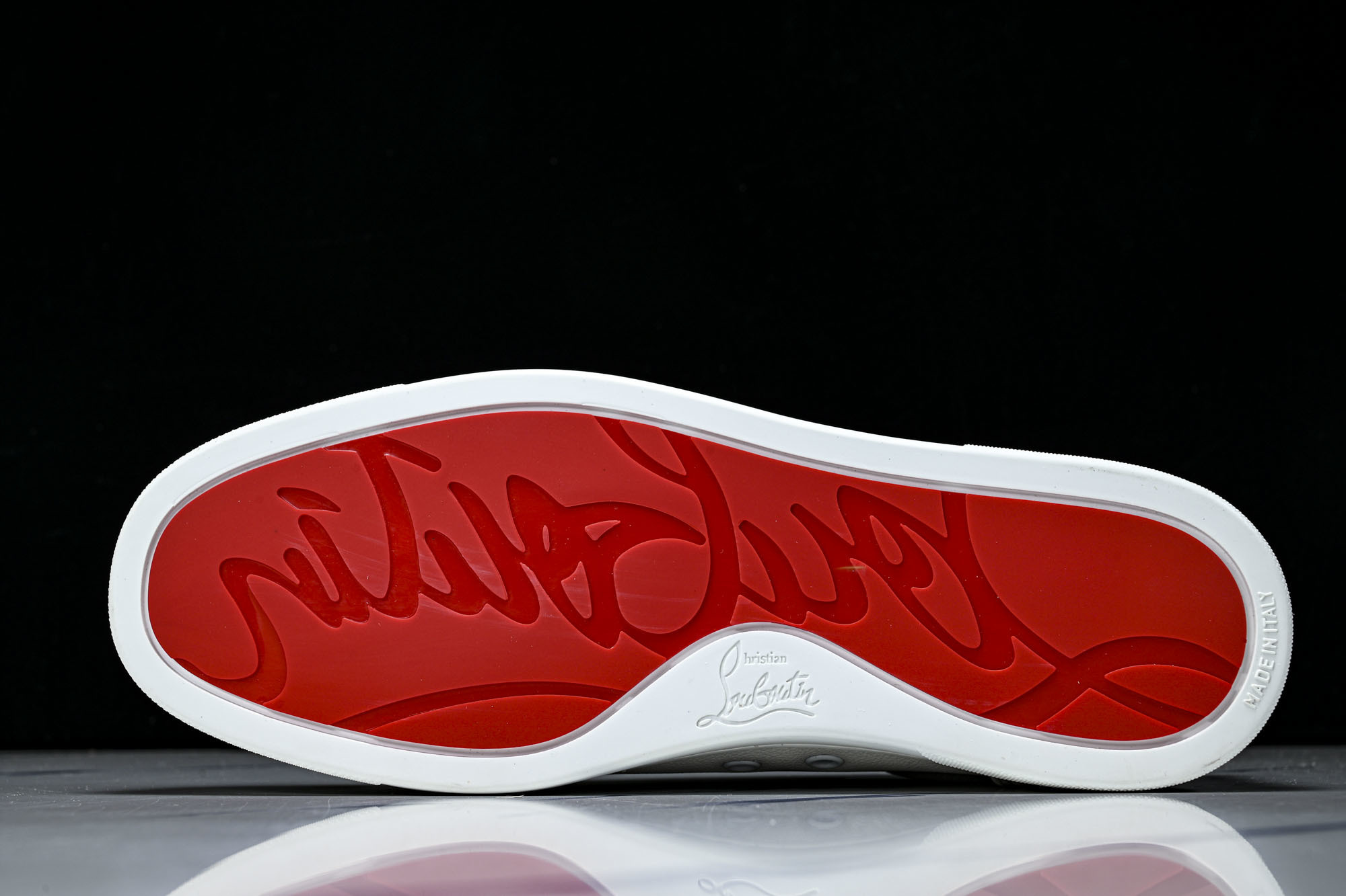 Christian Louboutin 2026新款CL男鞋低帮红底鞋水钻系带运动休闲板鞋莞产版 本法国