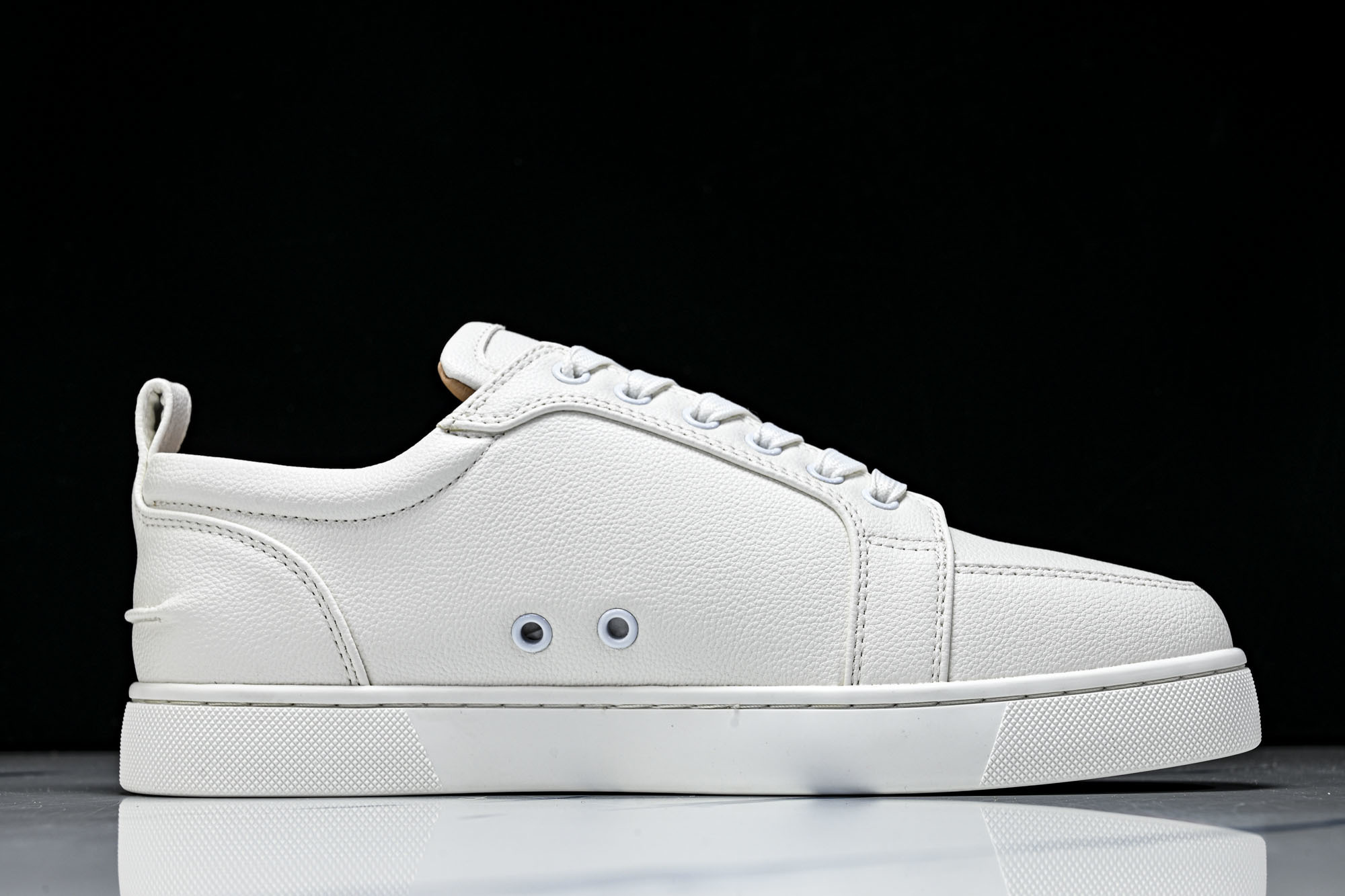 Christian Louboutin 2026新款CL男鞋低帮红底鞋水钻系带运动休闲板鞋莞产版 本法国