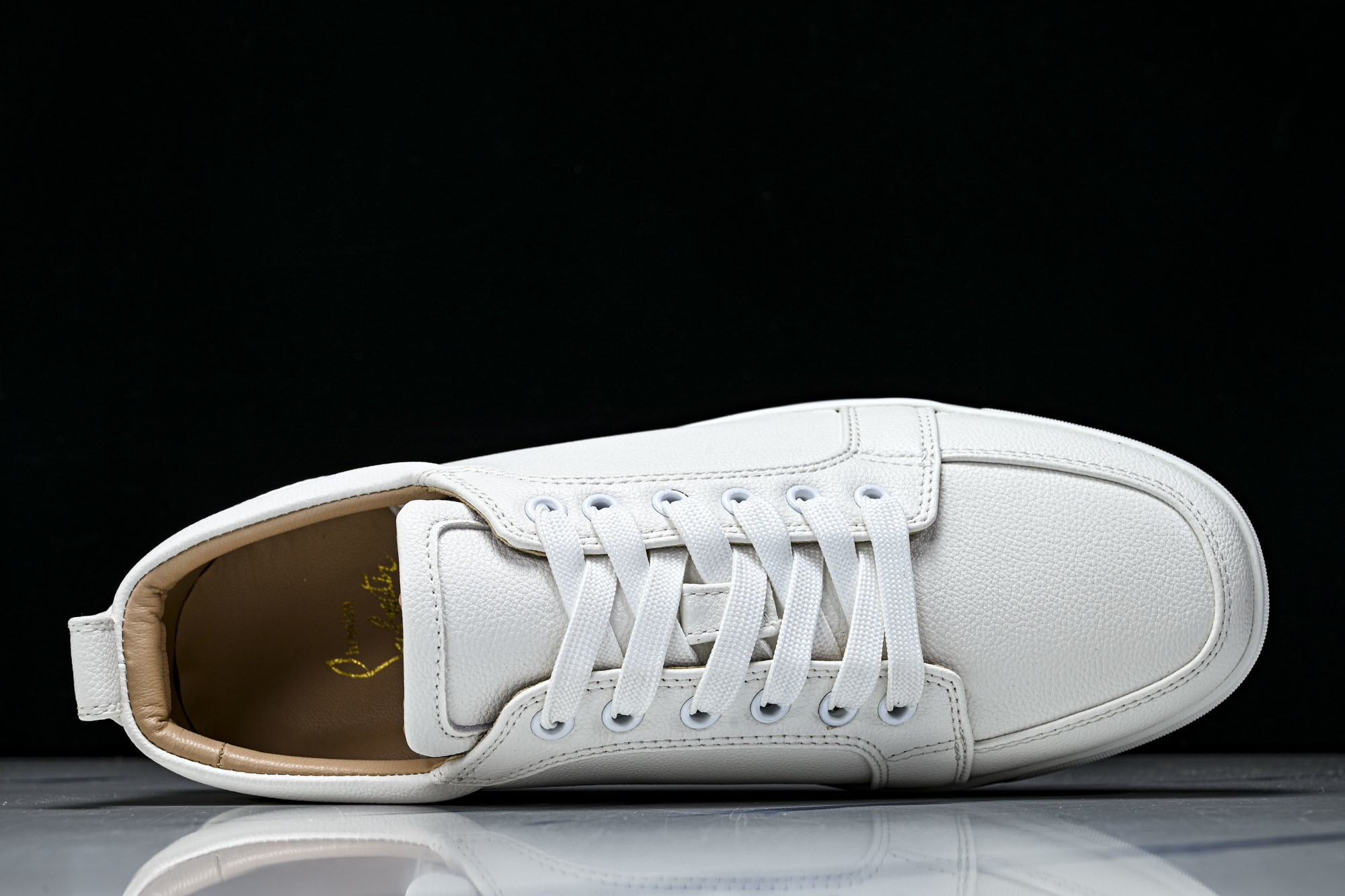 Christian Louboutin 2026新款CL男鞋低帮红底鞋水钻系带运动休闲板鞋莞产版 本法国