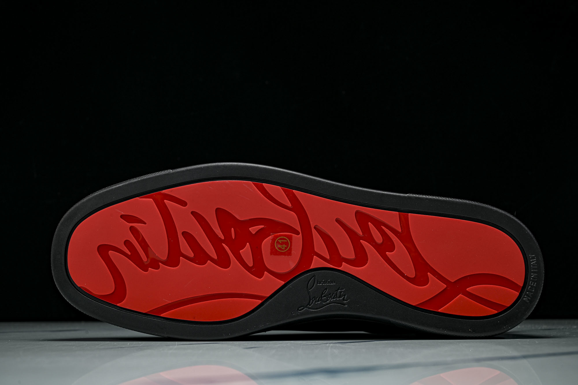 Christian Louboutin 2026新款CL男鞋低帮红底鞋水钻系带运动休闲板鞋莞产版 本法国