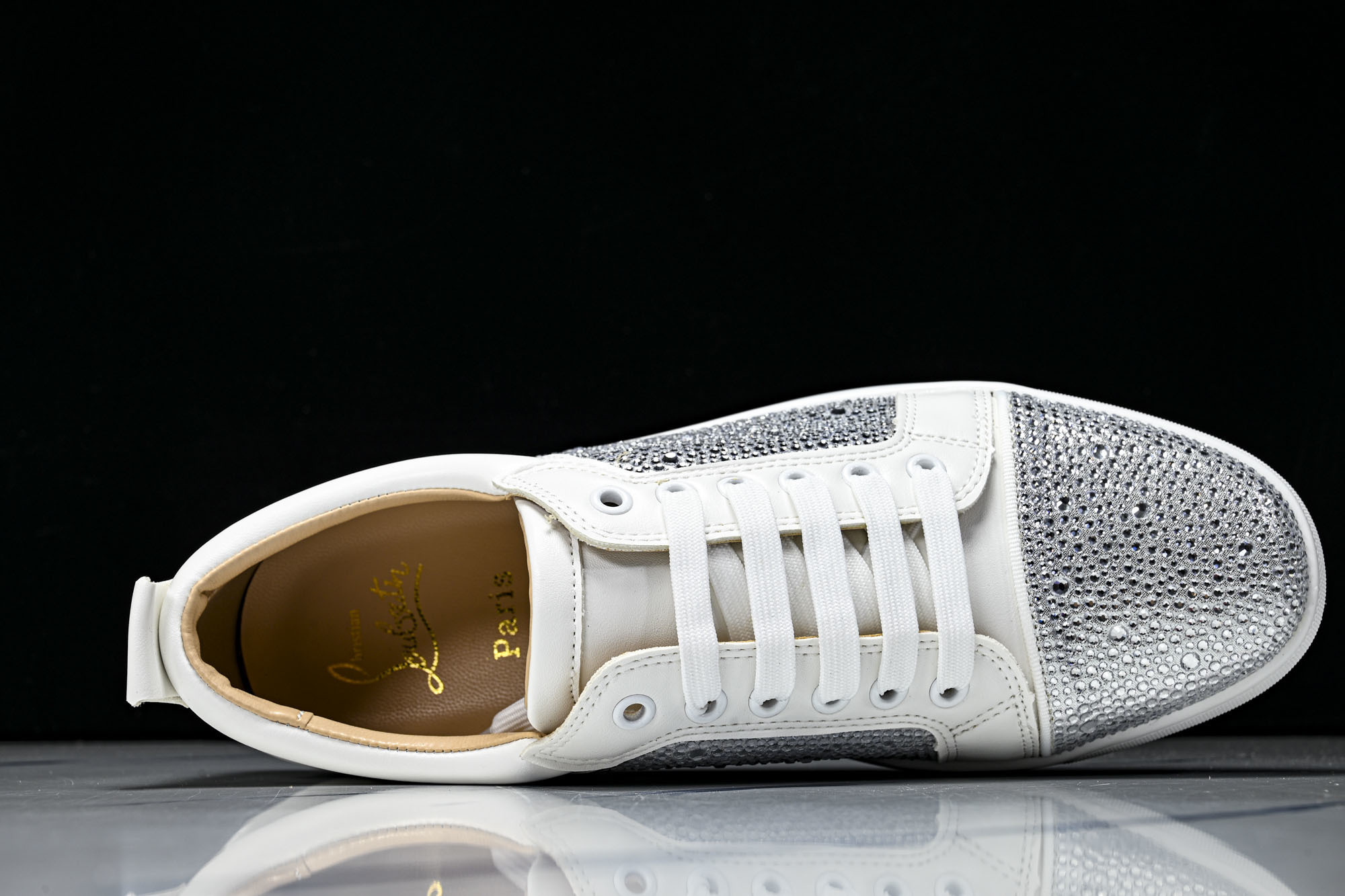 Christian Louboutin 2026新款CL男鞋低帮红底鞋水钻系带运动休闲板鞋莞产版 本法国