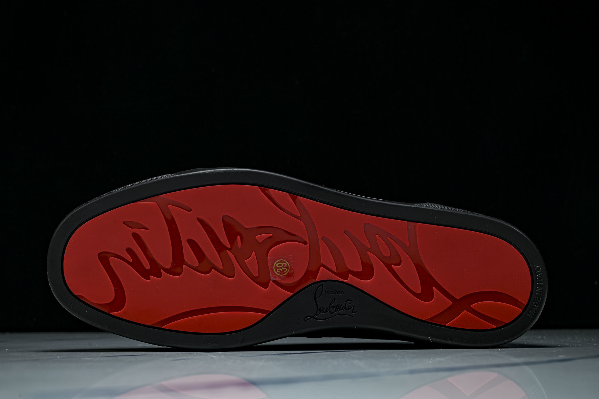 Christian Louboutin 2026新款CL男鞋低帮红底鞋水钻系带运动休闲板鞋莞产版 本法国