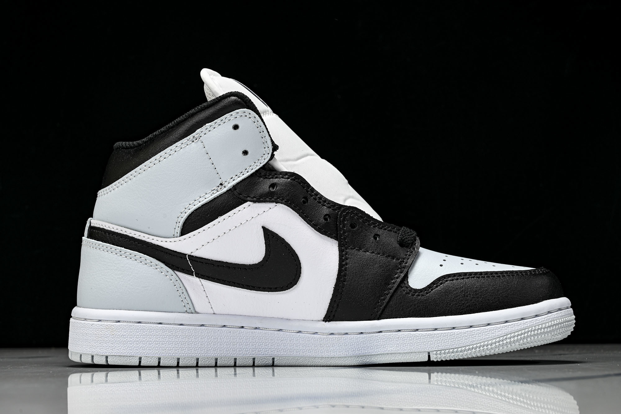 Air Jordan 1 Mid AJ1 乔1黑白灰 中帮文化休闲板鞋 DQ8426-00240 40.