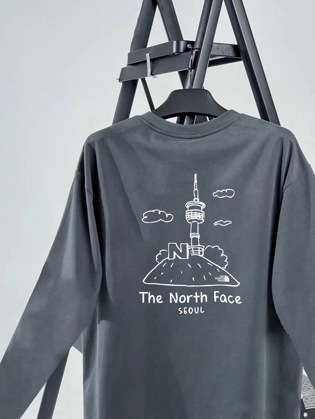 TNF Joint Letter Logo Velvet Couple’s Coat – Stylish, Customizable, and Versatile - 图片 8