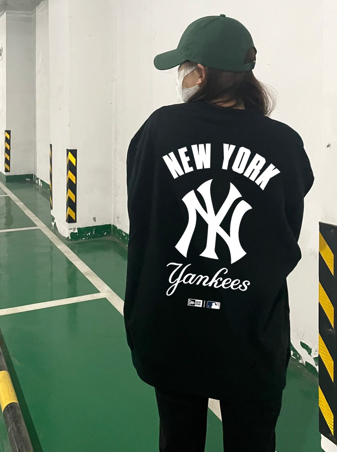 New Era x MLB Yankees Winter Velvet Vest – High-End Quality and Comfort - 图片 5