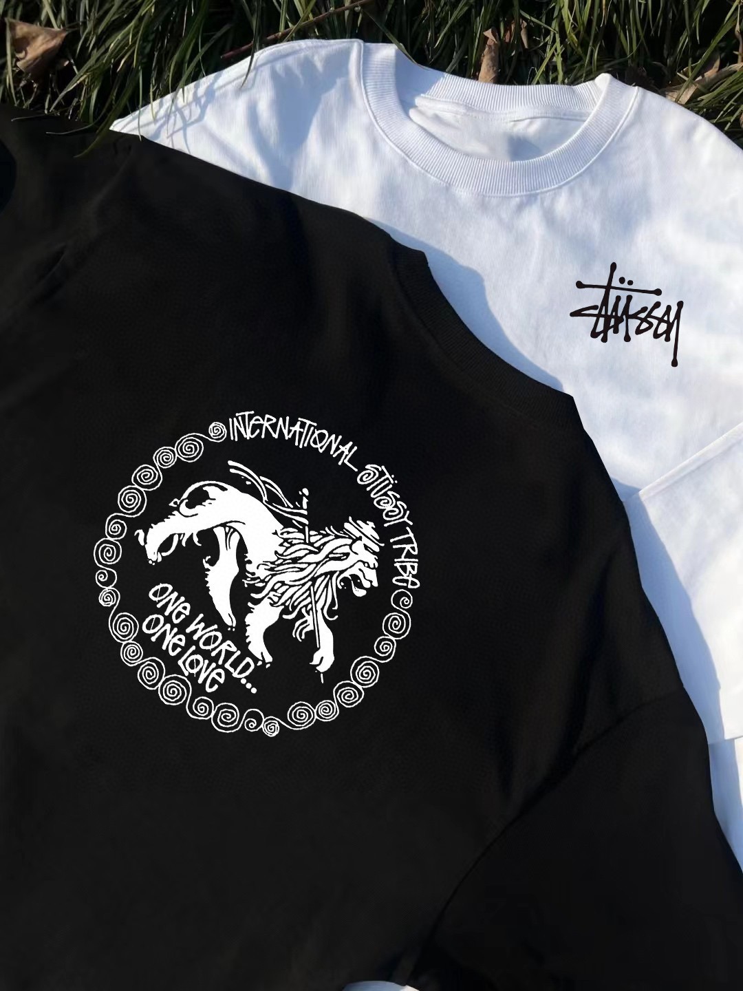 Stylish Silver Velvet Coat with Custom Details for Fall Fashion in M-XXL Sizes - 图片 7