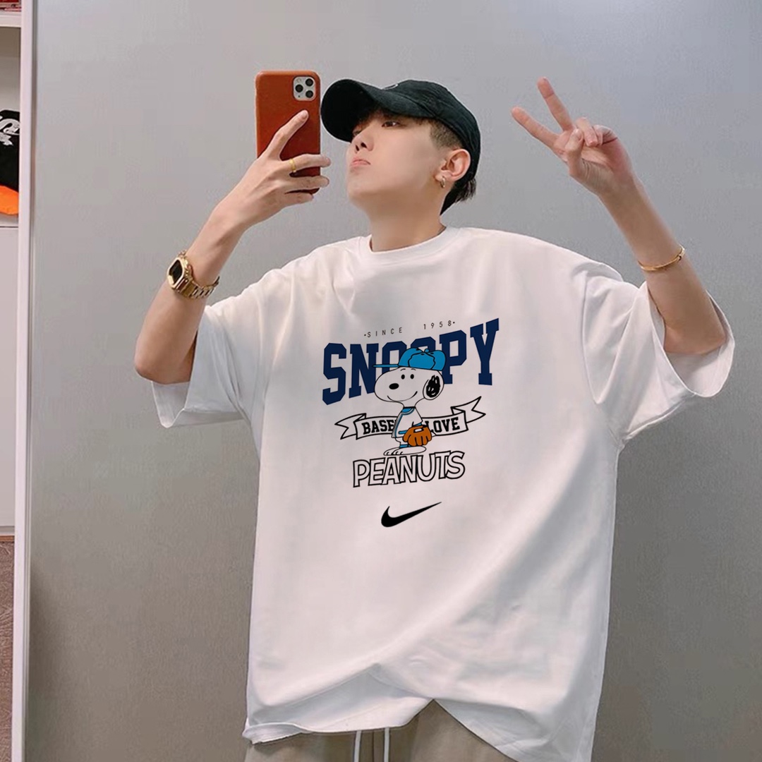 Snoopy & Nike Couple T-shirt: Cotton, Precision Sewing, Retro Design, Multiple Sizes.