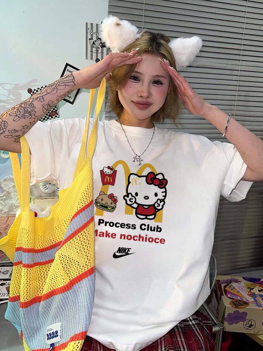 Nike x Hello Kitty Joint Series: Premium Cotton T-shirt with Detailed Design - 图片 6