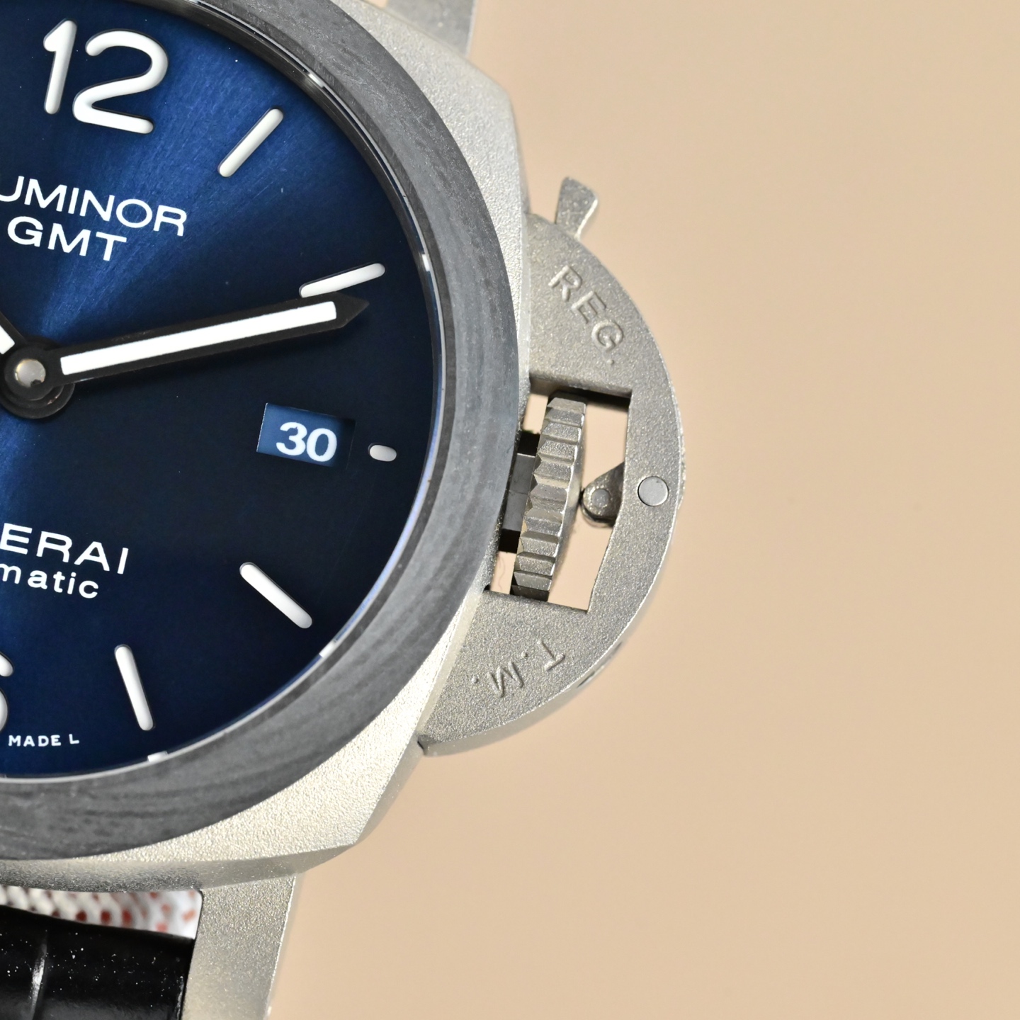 Panerai Luminor GMT steel case, black bezel, blue dial, black strap 44mm Men's Automatic