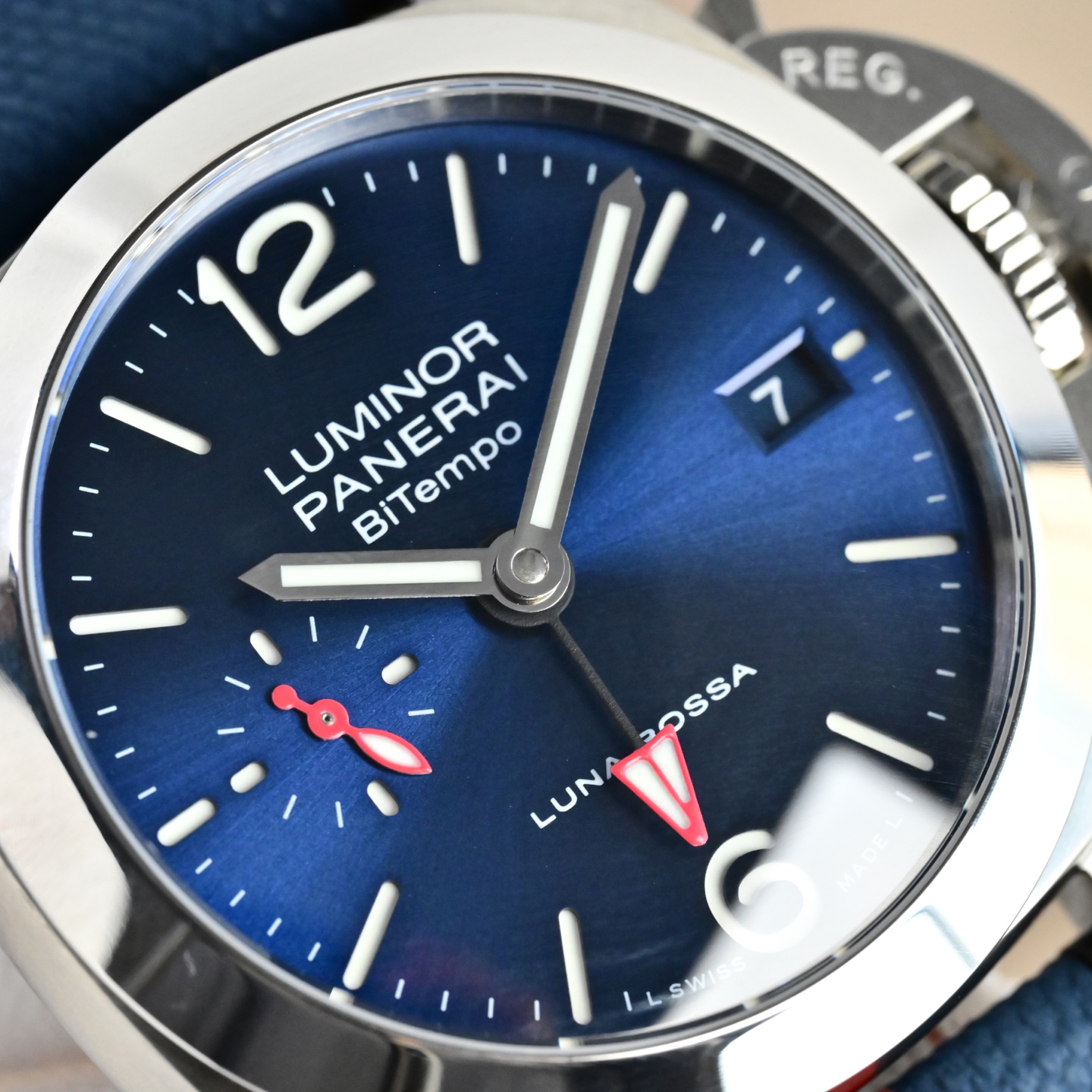 Panerai Luminor Due Luna Rossa BiTempo stainless steel case, blue dial, blue strap with red stripe 38mm Men's Automatic