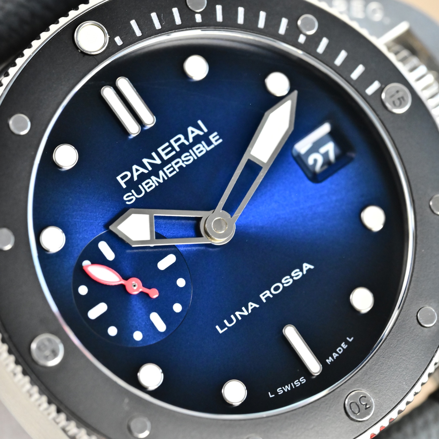 Panerai Submersible Luna Rossa PAM01391 brushed steel case, black bezel, blue dial, black strap with red stripe 42mm Men's Automatic