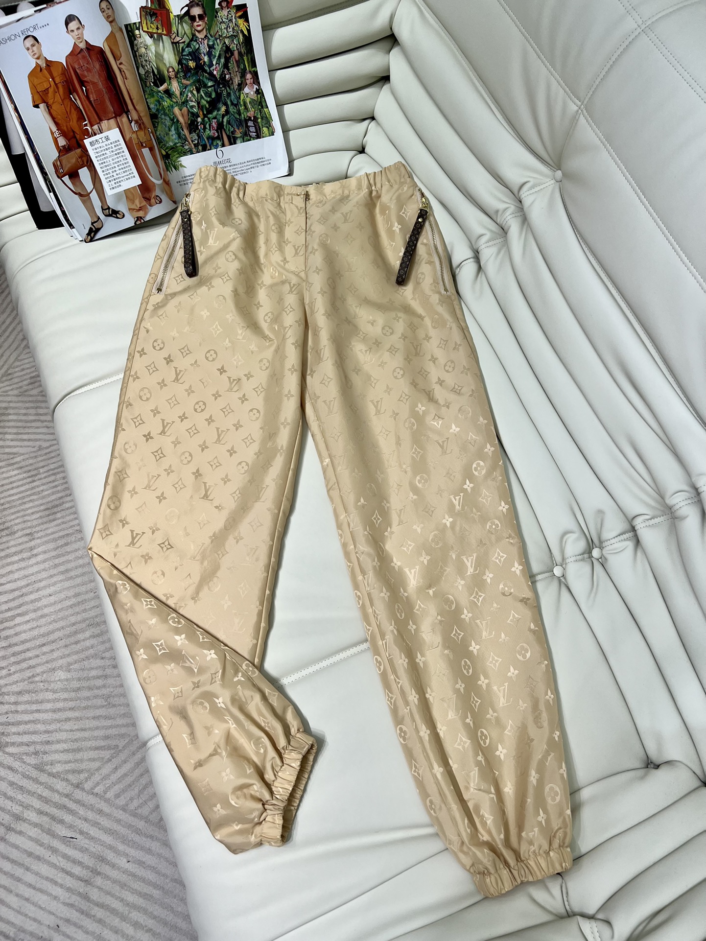 Louis Vuitton Kleding Jas &Jassen Broek Sun Protection Clothing Bovenzijde met capuchon AHH011350