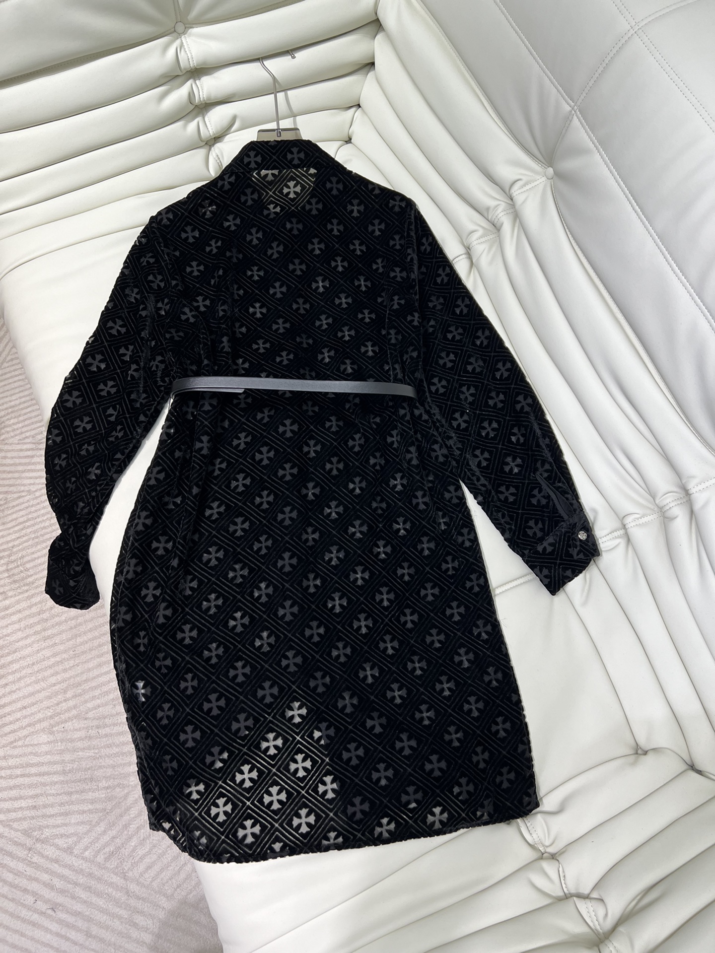 Women’s Velvet Shirt Dress with Cross Design, Packaged Single-Size Suit for Fall Mornings - 图片 6