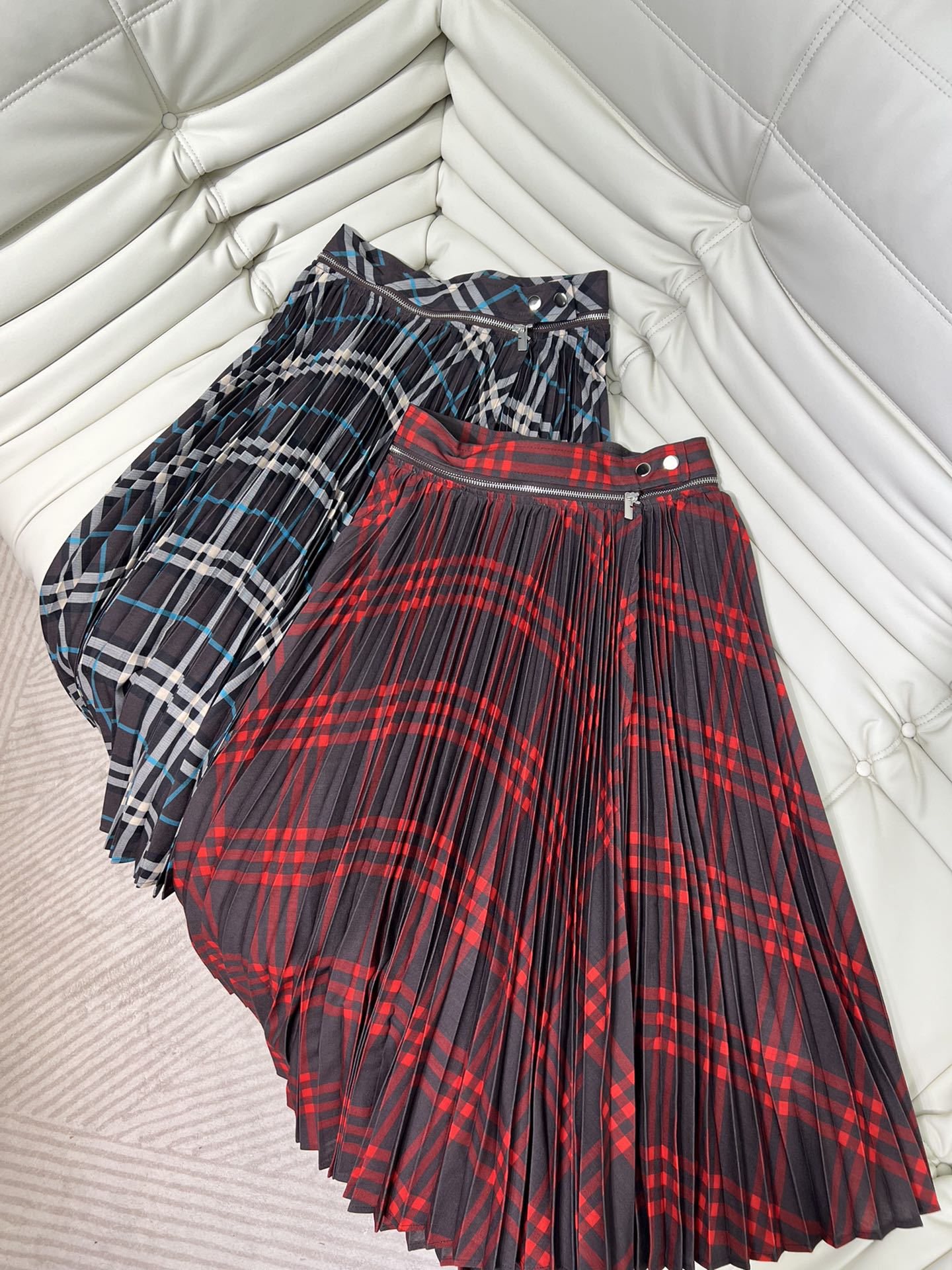 P702 Single-Size Female Tweed Outfit Packing and Tweaks