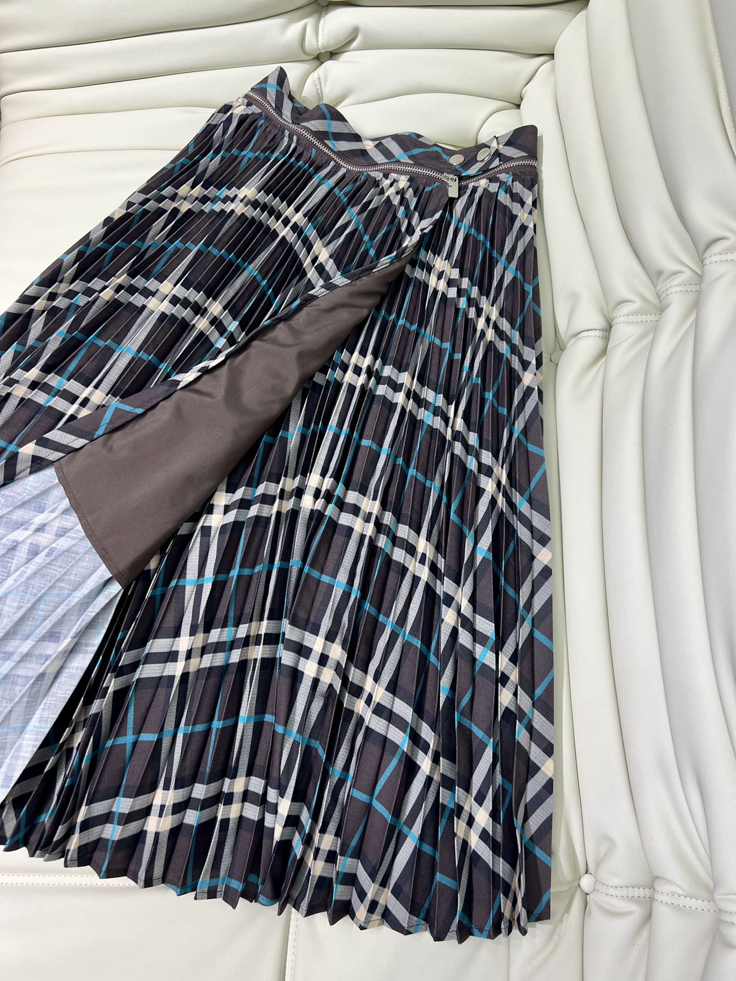 P702 Single-Size Female Tweed Outfit Packing and Tweaks - 图片 3