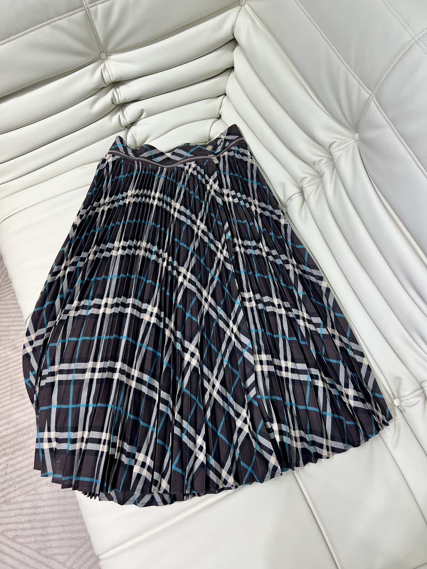 P702 Single-Size Female Tweed Outfit Packing and Tweaks - 图片 2