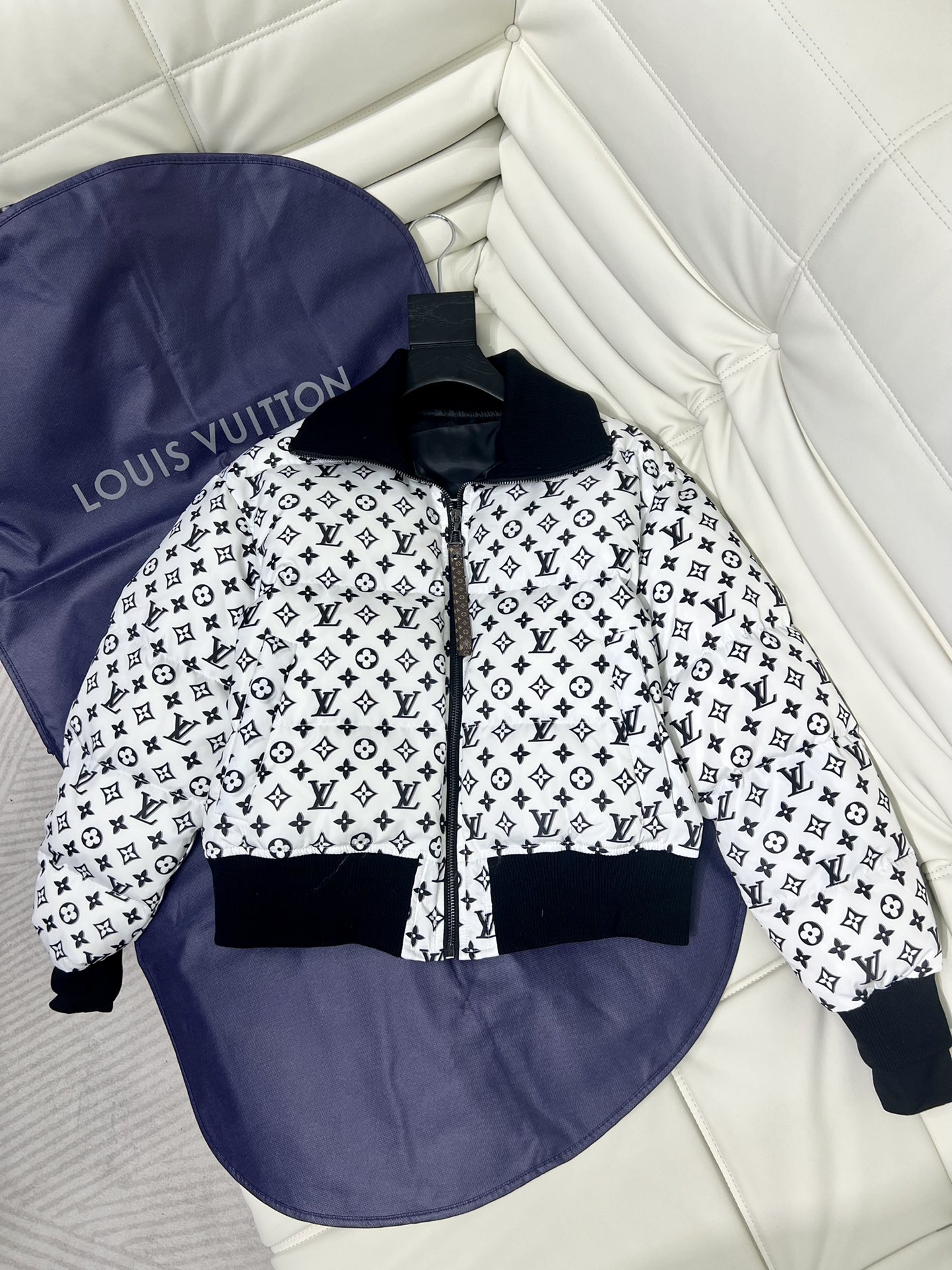 Replica AAA+ ontwerper
 Louis Vuitton Kleding Jas &Jassen Bontmantel Casual SML2019510