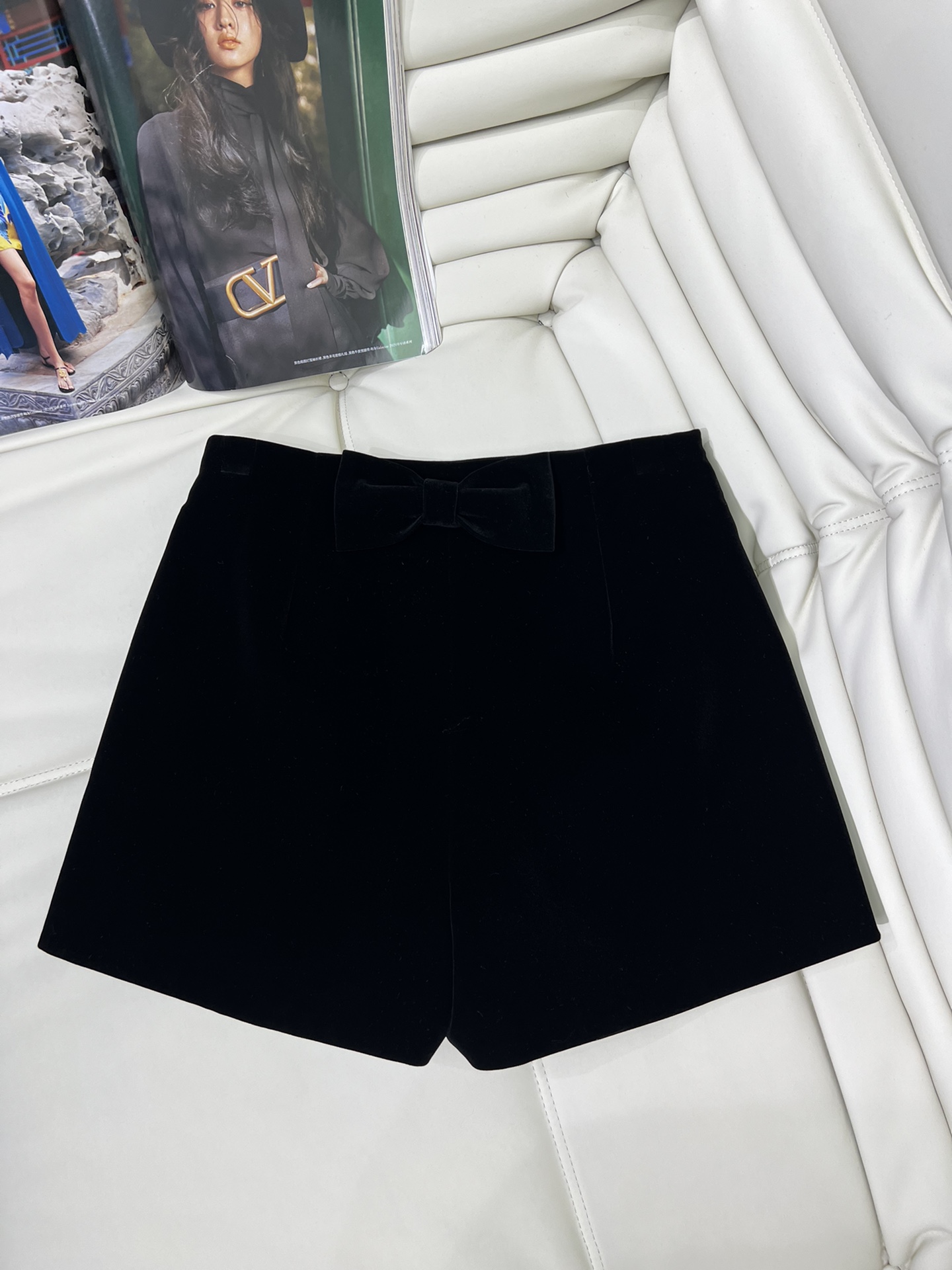 Versatile One-Size-Fits-All Jacket and Shorts Sets for Stylish Street and Work Looks - 图片 7