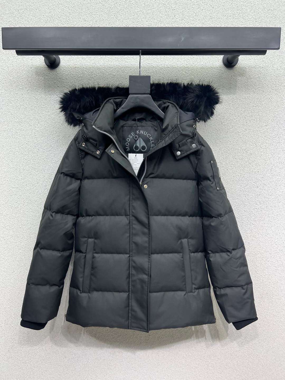 High-Quality Moose Coat and Single-Size Female Suit with Dust-Proof Bags - 图片 6