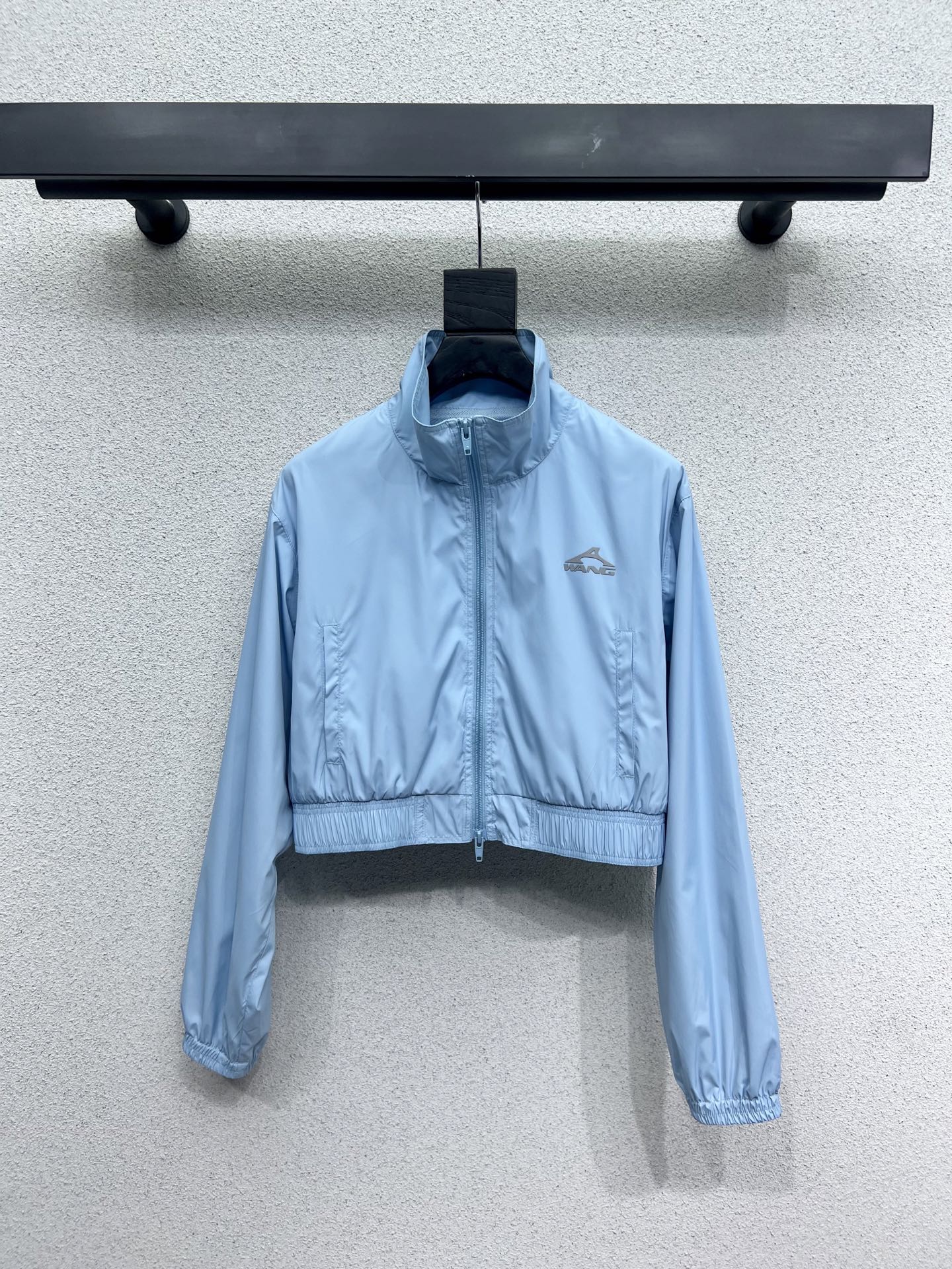 High-Quality American-Style Female Suit with Tan-Proof King Suit: Cosmopolitan Workwear - 图片 2