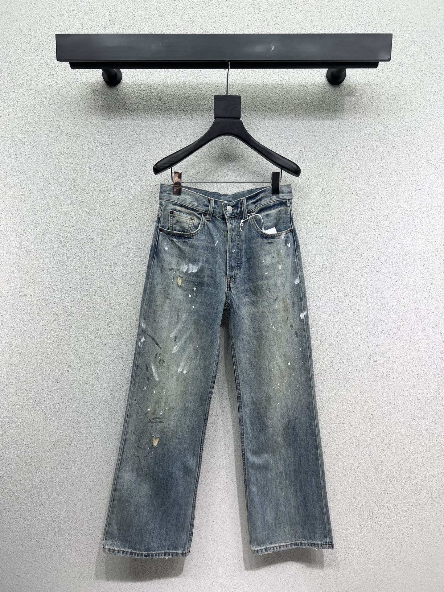 NO:330258,Original single ruthless women's clothing, packaged AC* paint graffiti high-version straight jeans, YB open mold customization, same style for men and women, high quality, size 29.30.31.32.33.346, alexander wang19860909原单狠货女装 配包装AC*油漆涂鸦高版本直筒牛仔长裤 YB开模定制 男女同款 高品质 尺码29.30.31.32.33.346个码,,alexander wang,Women's clothing