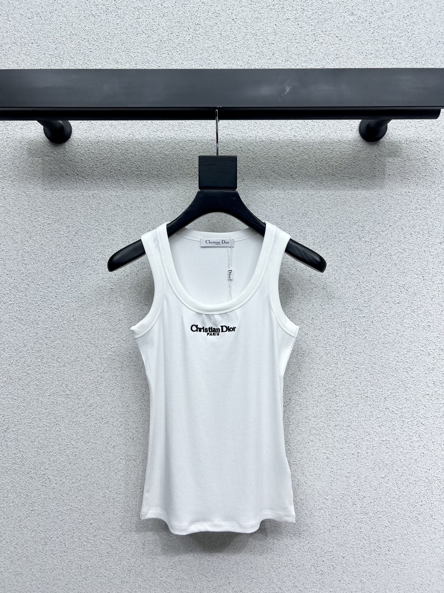 Christian Dior Embroidered Logo Tank Top - Classic and Youthful Style 3 i1744907266868 7559 0 1